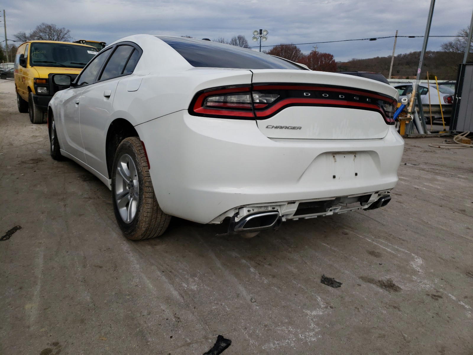 Photo 3 from auction – 2015 DODGE CHARGER SE with VIN 2C3CDXBG3FH724794