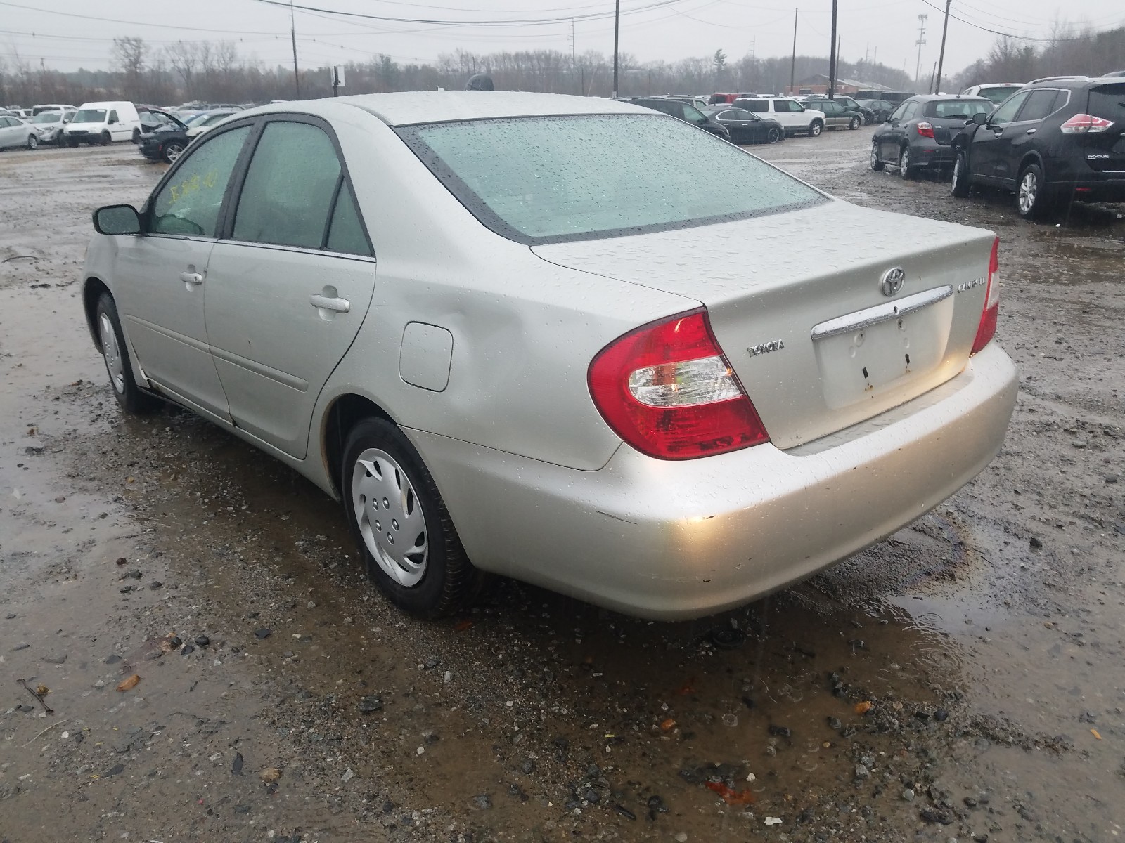 Photo 3 from auction – 2002 TOYOTA CAMRY LE with VIN JTDBE32K620028690