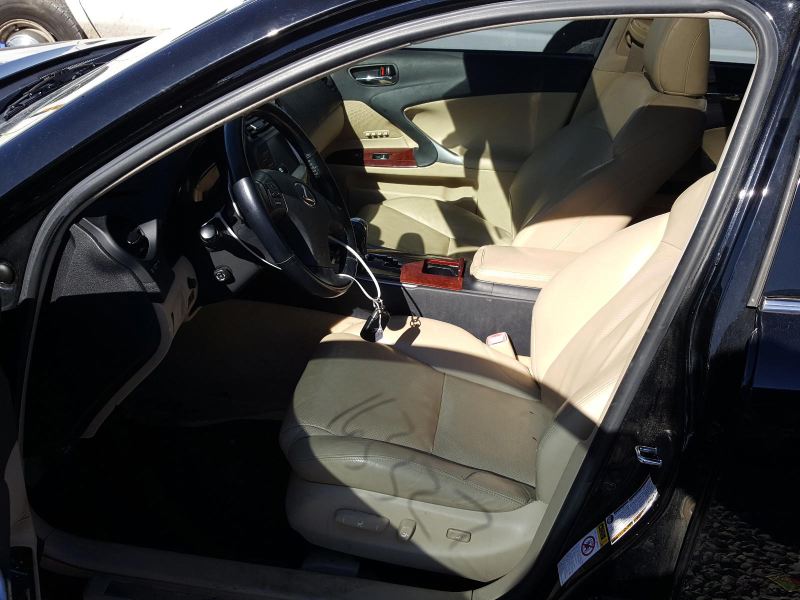 Photo 5 from auction – 2007 LEXUS IS 250 with VIN JTHBK262372027519