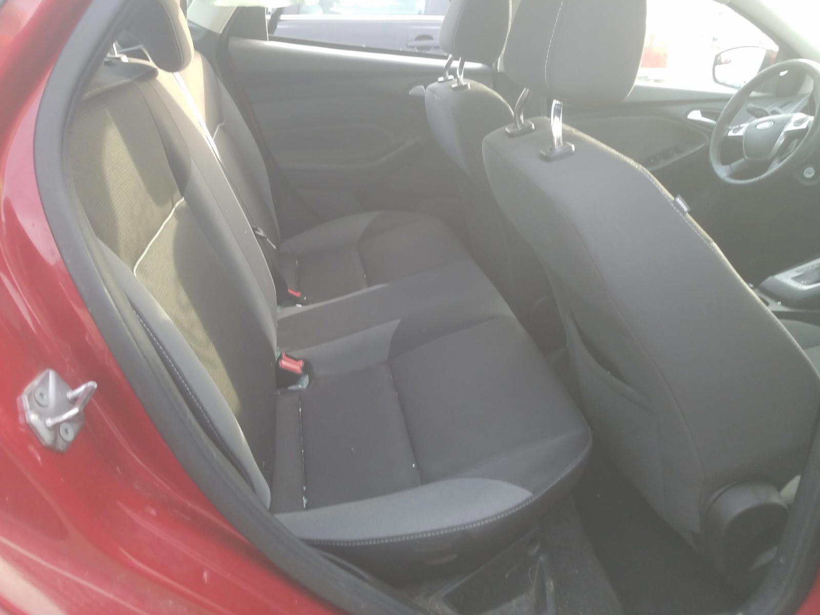 Photo 6 from auction – 2012 FORD FOCUS SE with VIN 1FAHP3F26CL214377