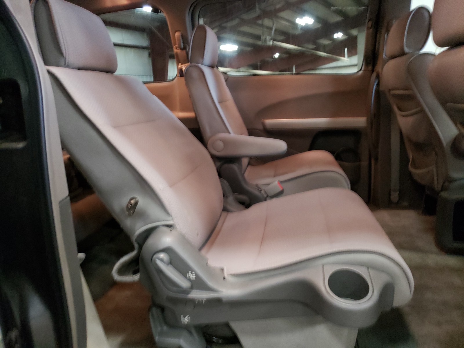 Photo 6 from auction – 2008 NISSAN QUEST S with VIN 5N1BV28U78N111345