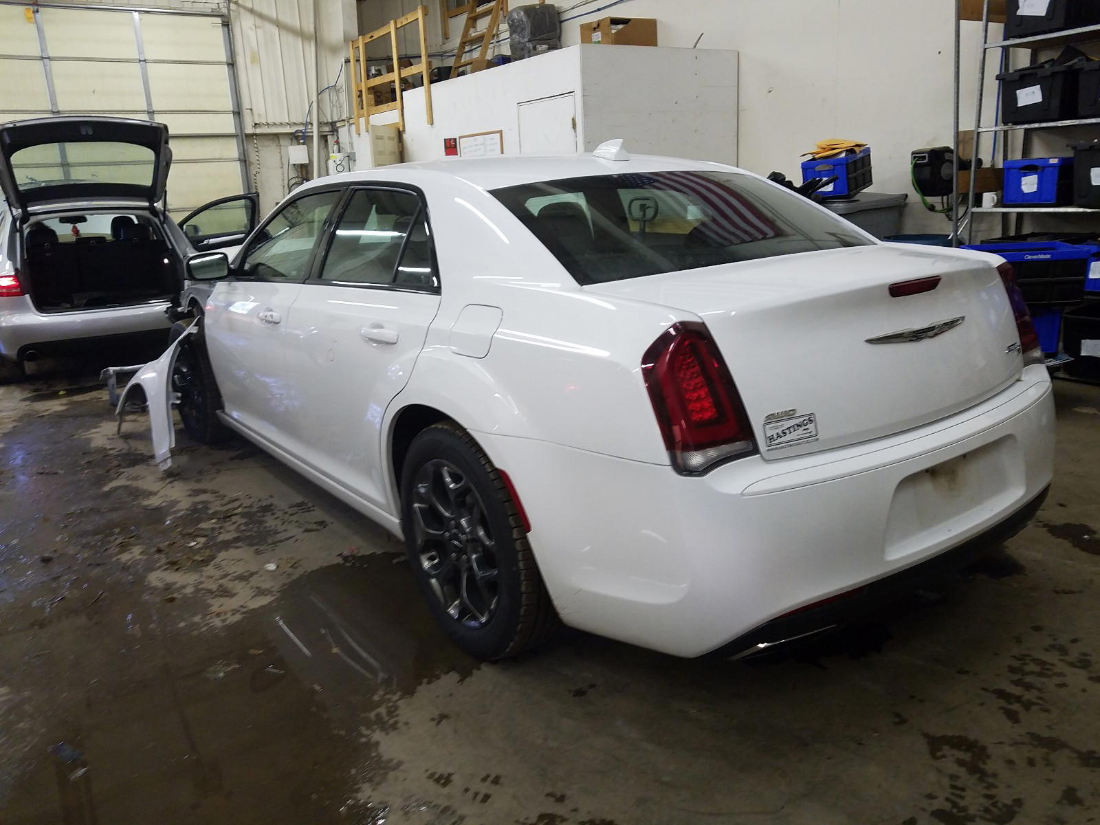 Photo 3 from auction – 2017 CHRYSLER 300 S with VIN 2C3CCAGG2HH534562