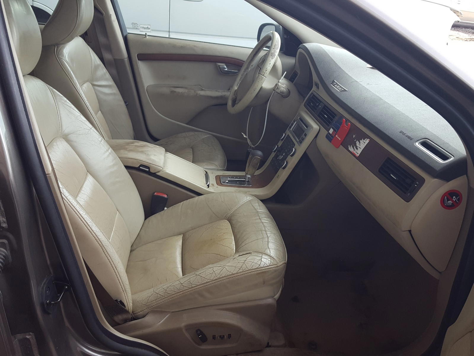 Photo 5 from auction – 2008 VOLVO S80 3.2 with VIN YV1AS982781075643