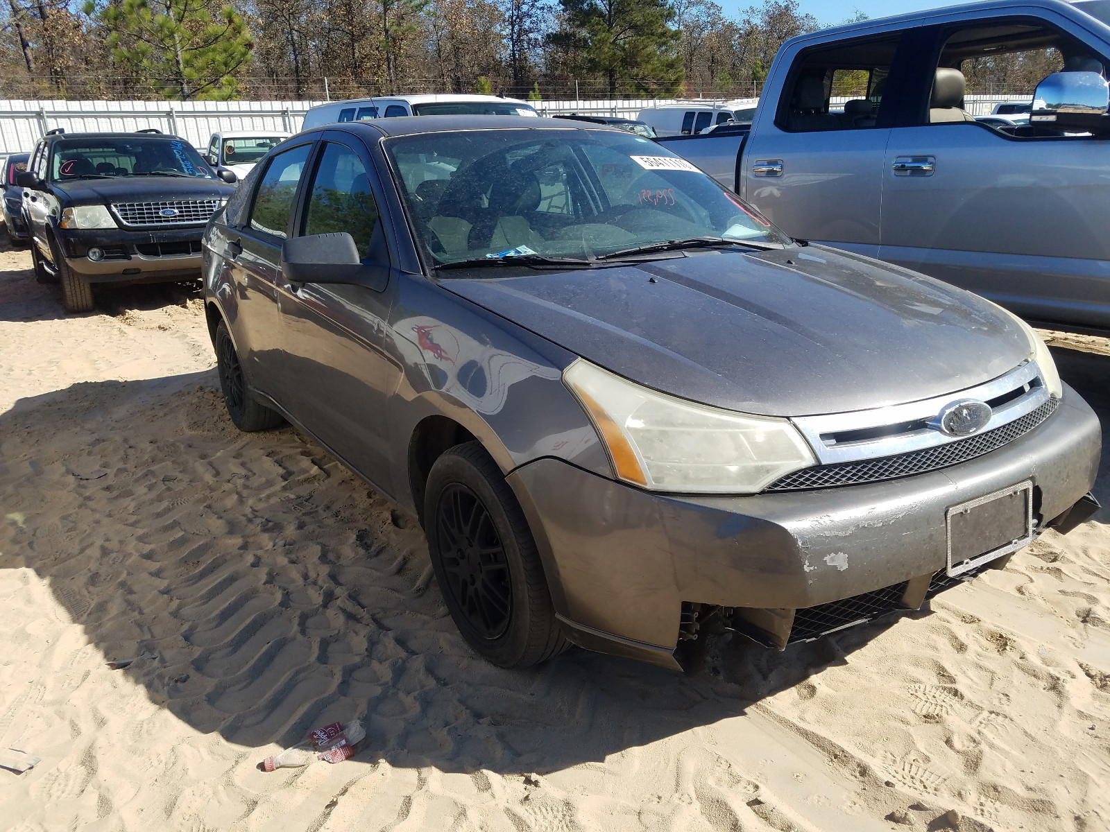 FORD FOCUS SE 2009 with VIN 1FAHP35N39W242091 - Photo from auction