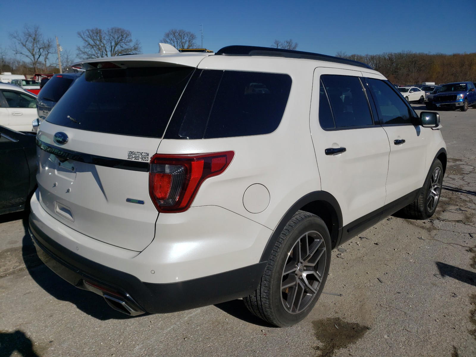 Photo 4 from auction – 2016 FORD EXPLORER S with VIN 1FM5K8GT6GGD26879