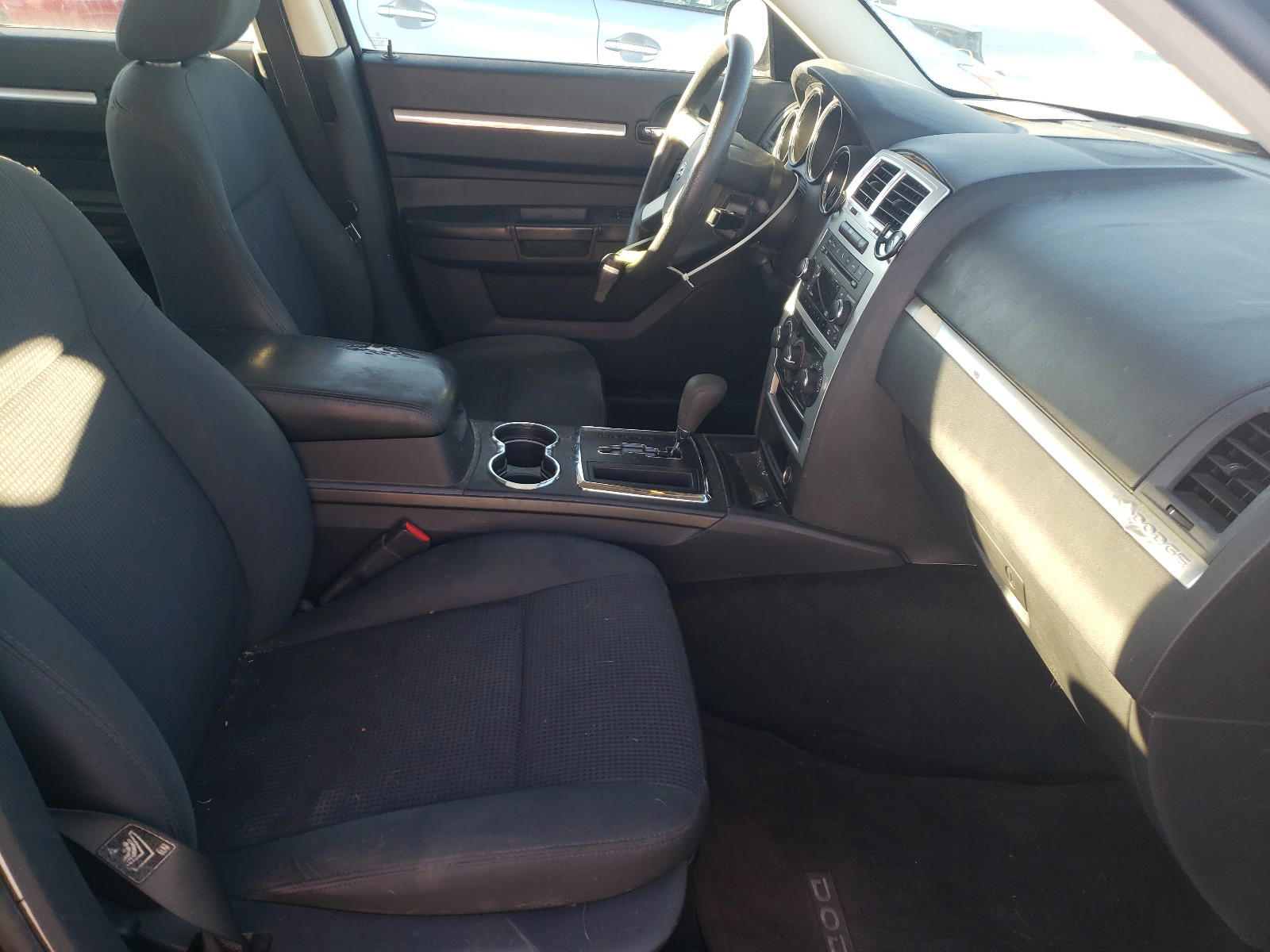 Photo 5 from auction – 2010 DODGE CHARGER with VIN 2B3CA2CV0AH269918