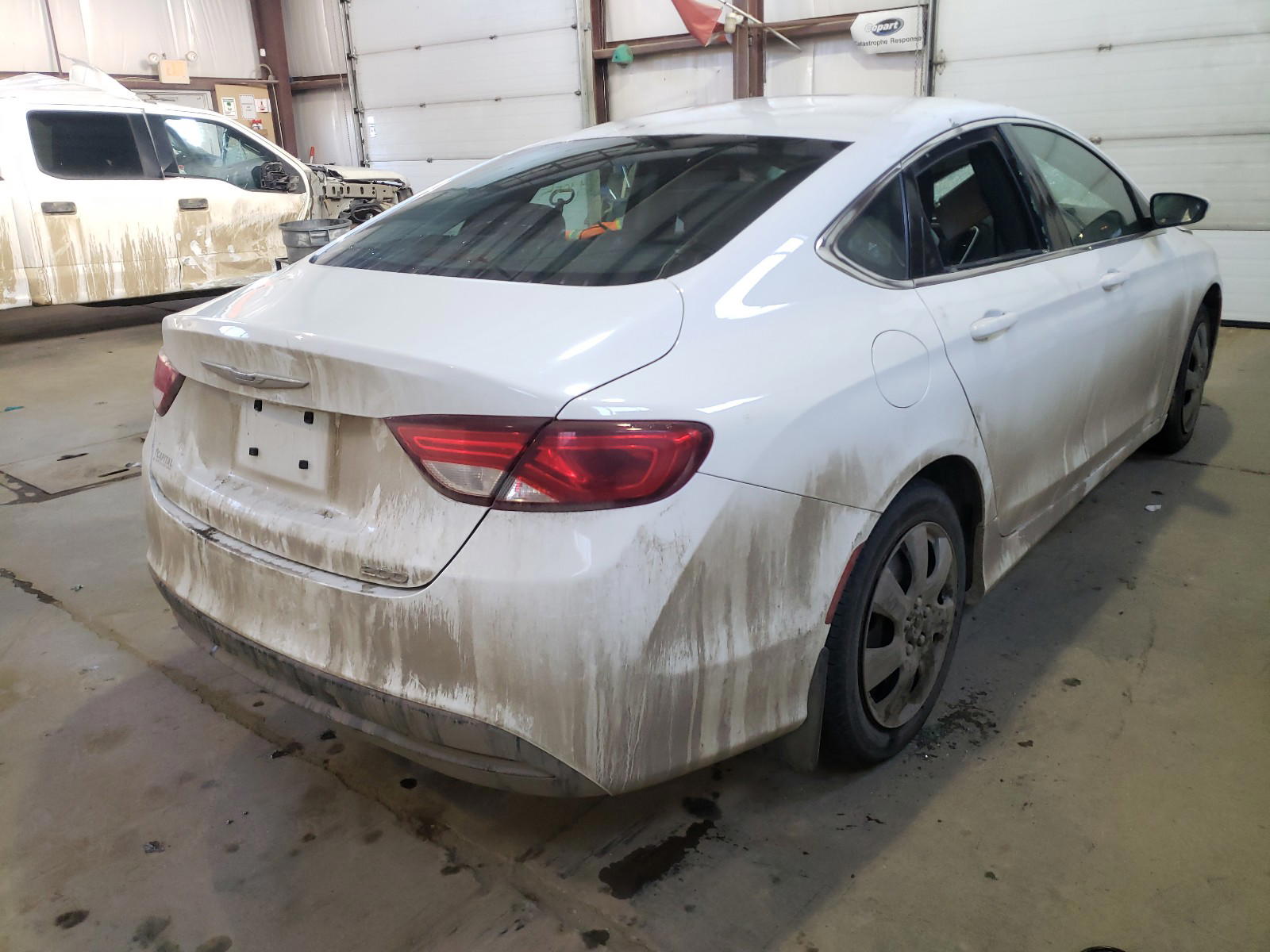 Photo 4 from auction – 2015 CHRYSLER 200 LX with VIN 1C3CCCFB9FN671469