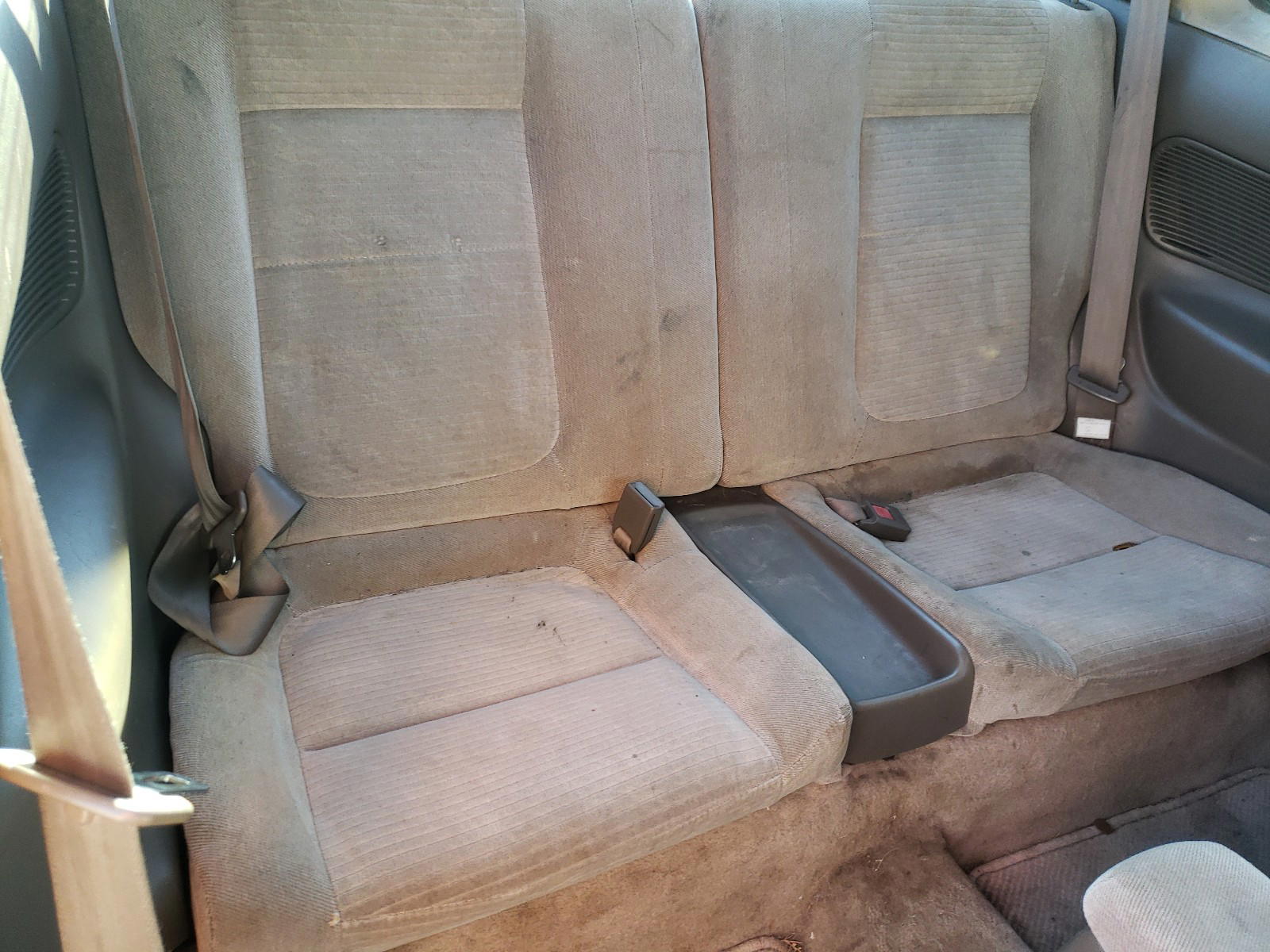 Photo 6 from auction – 1996 ACURA INTEGRA with VIN JH4DC2384TS001830