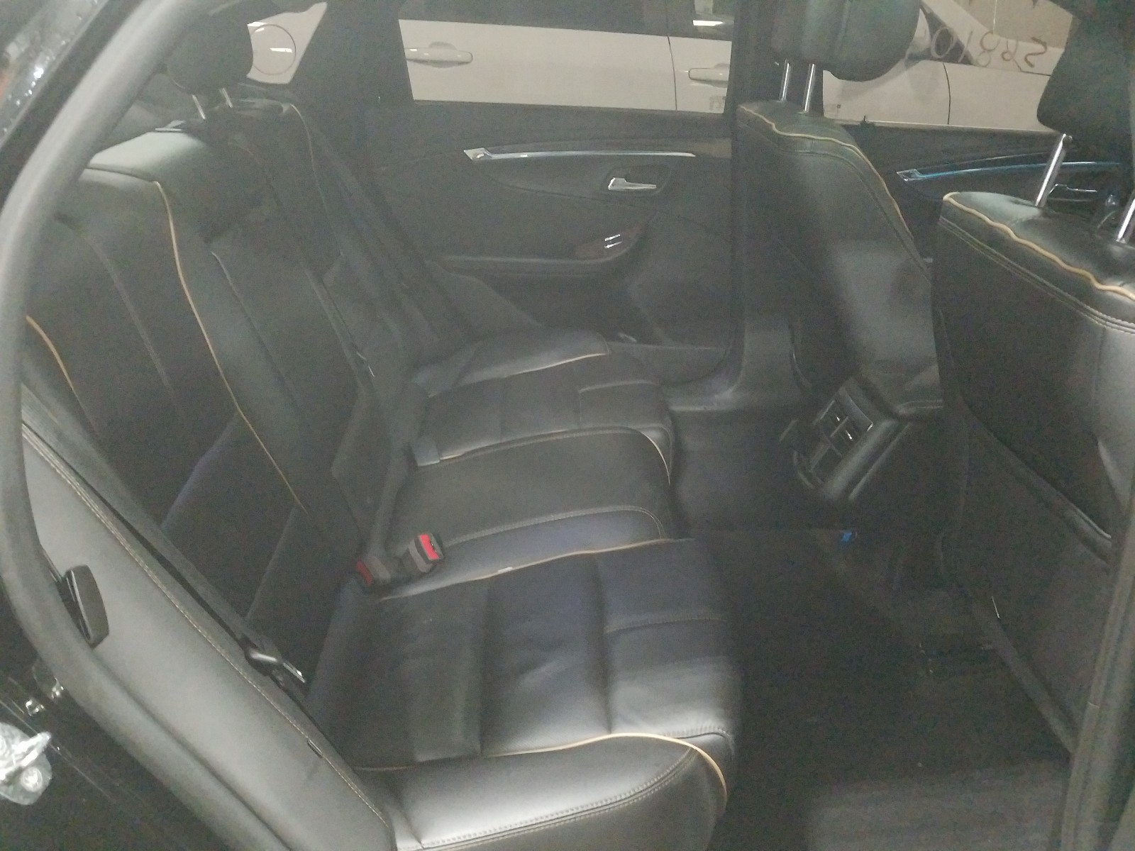 Photo 6 from auction – 2014 CHEVROLET IMPALA LTZ with VIN 2G1155S39E9210192
