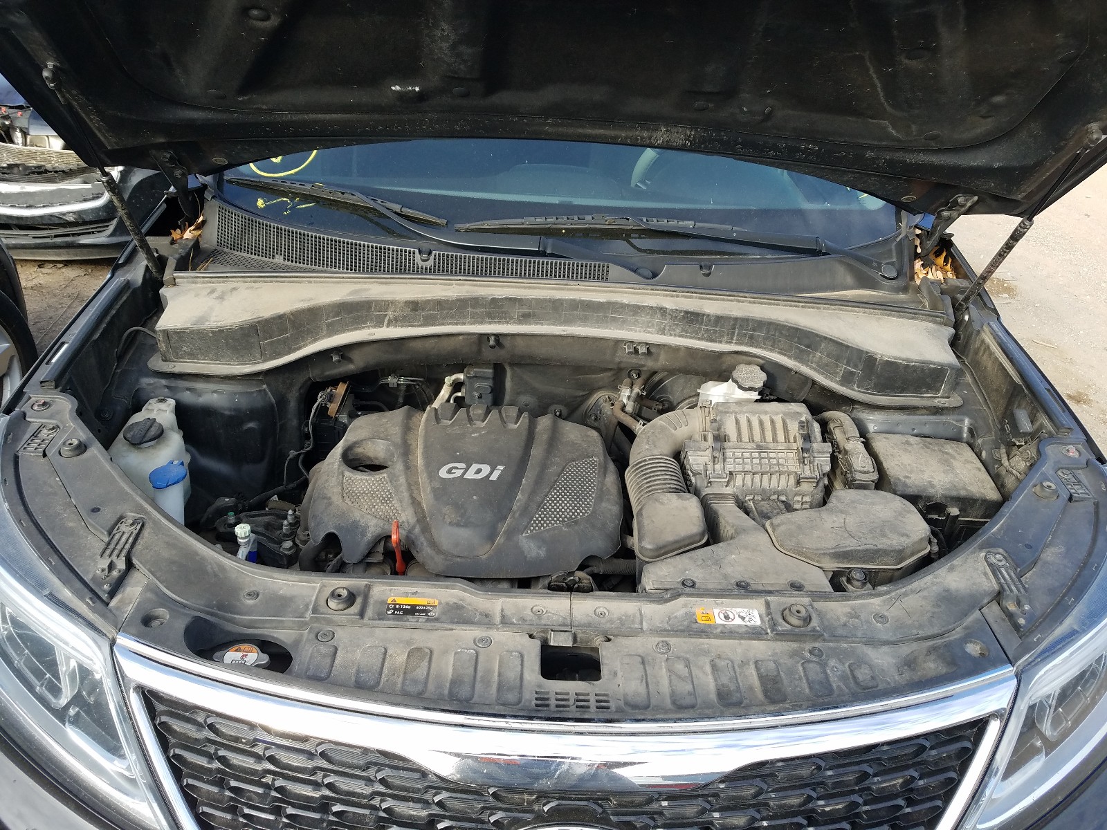 Photo 7 from auction – 2014 KIA SORENTO LX with VIN 5XYKT3A66EG533864