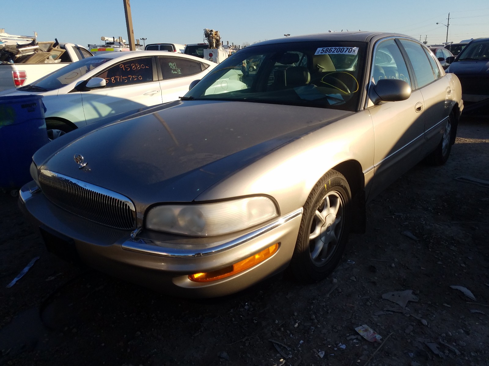 Photo 2 from auction – 2001 BUICK PARK AVENU with VIN 1G4CW54K714185495