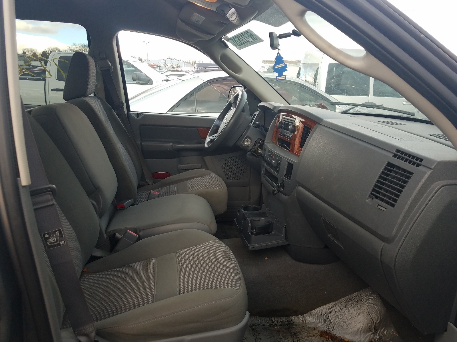 Photo 5 from auction – 2006 DODGE RAM 1500 S with VIN 1D7HU18246S696321