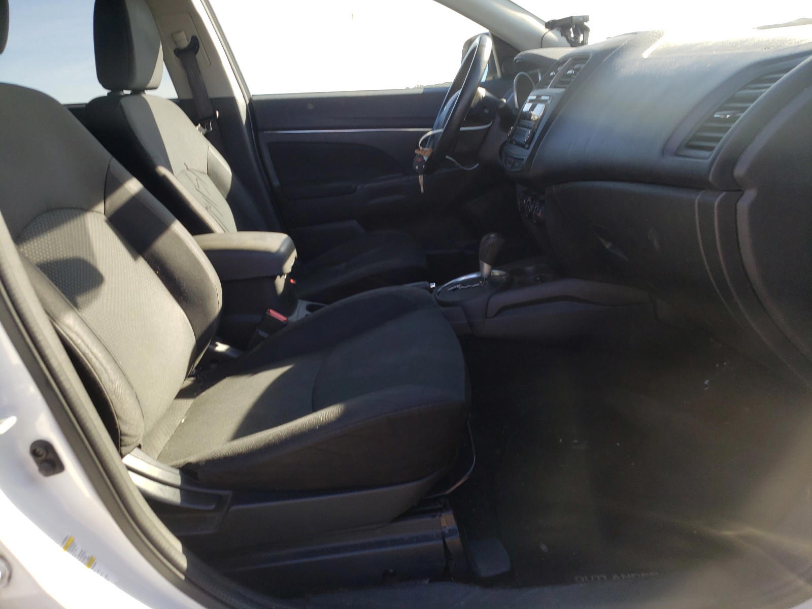 Photo 5 from auction – 2015 MITSUBISHI OUTLANDER with VIN 4A4AP3AU3FE008357