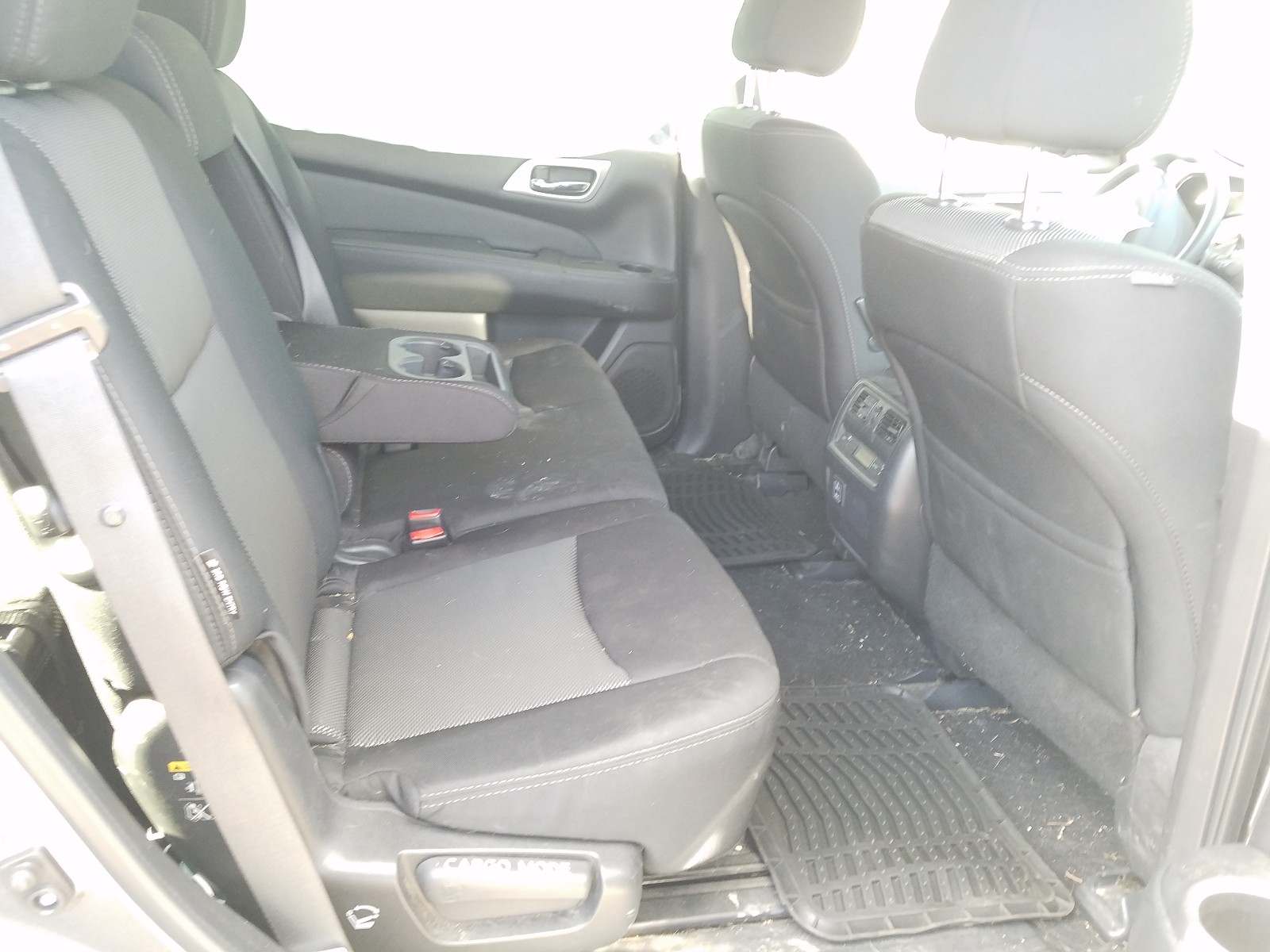 Photo 6 from auction – 2018 NISSAN PATHFINDER with VIN 5N1DR2MN4JC607958