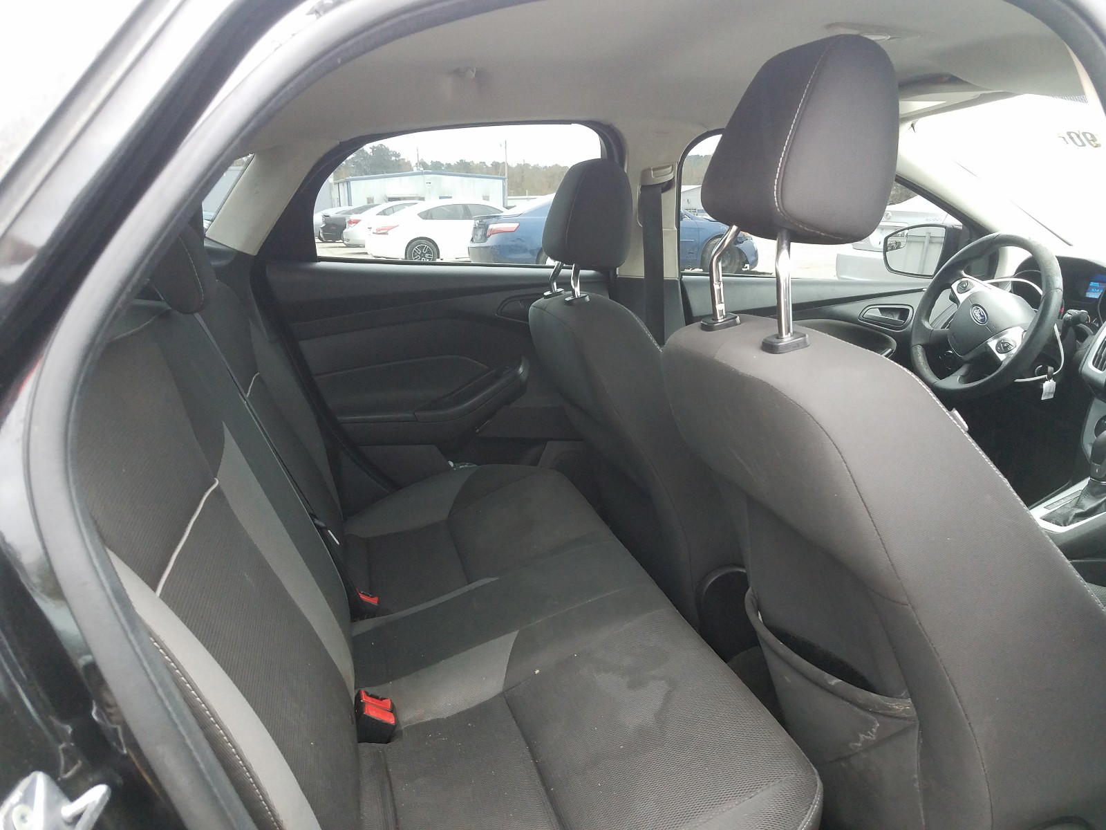 Photo 6 from auction – 2012 FORD FOCUS with VIN 1FAHP3F25CL374816