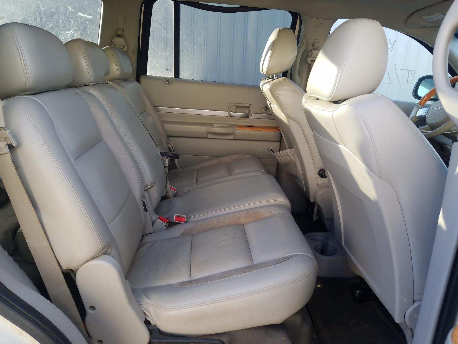 Photo 6 from auction – 2009 CHRYSLER ASPEN HYBR with VIN 1A8JW18T79F702892
