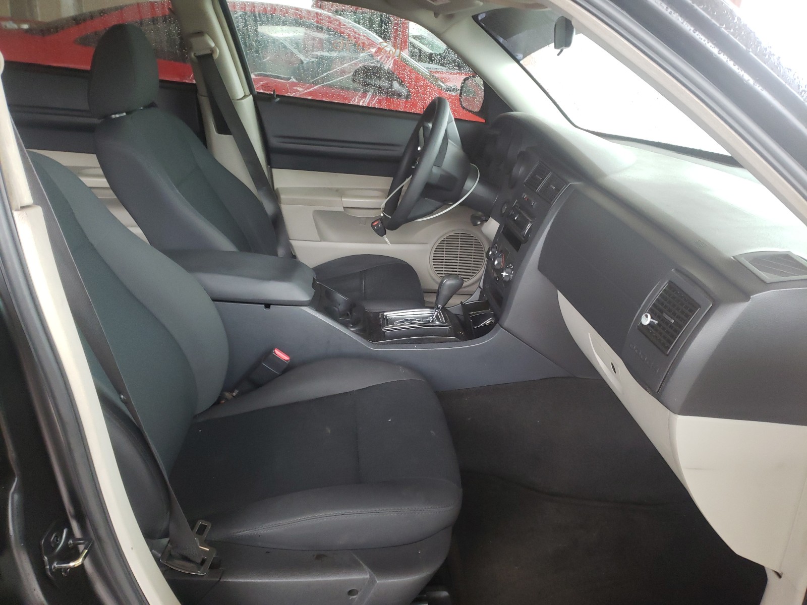 Photo 5 from auction – 2006 DODGE MAGNUM SE with VIN 2D4FV47T76H262950