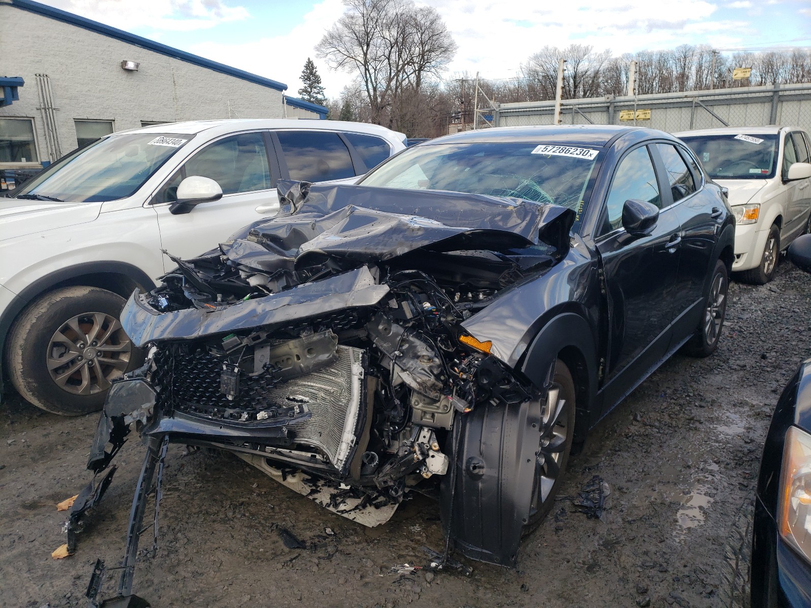 Photo 2 from auction – 2020 MAZDA CX-30 PREF with VIN 3MVDMBDL0LM125733