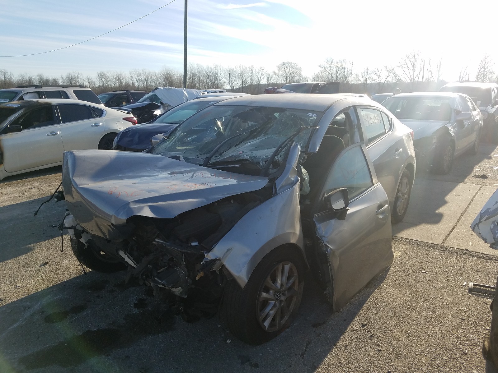 Photo 2 from auction – 2016 MAZDA 3 SPORT with VIN JM1BM1U75G1326360