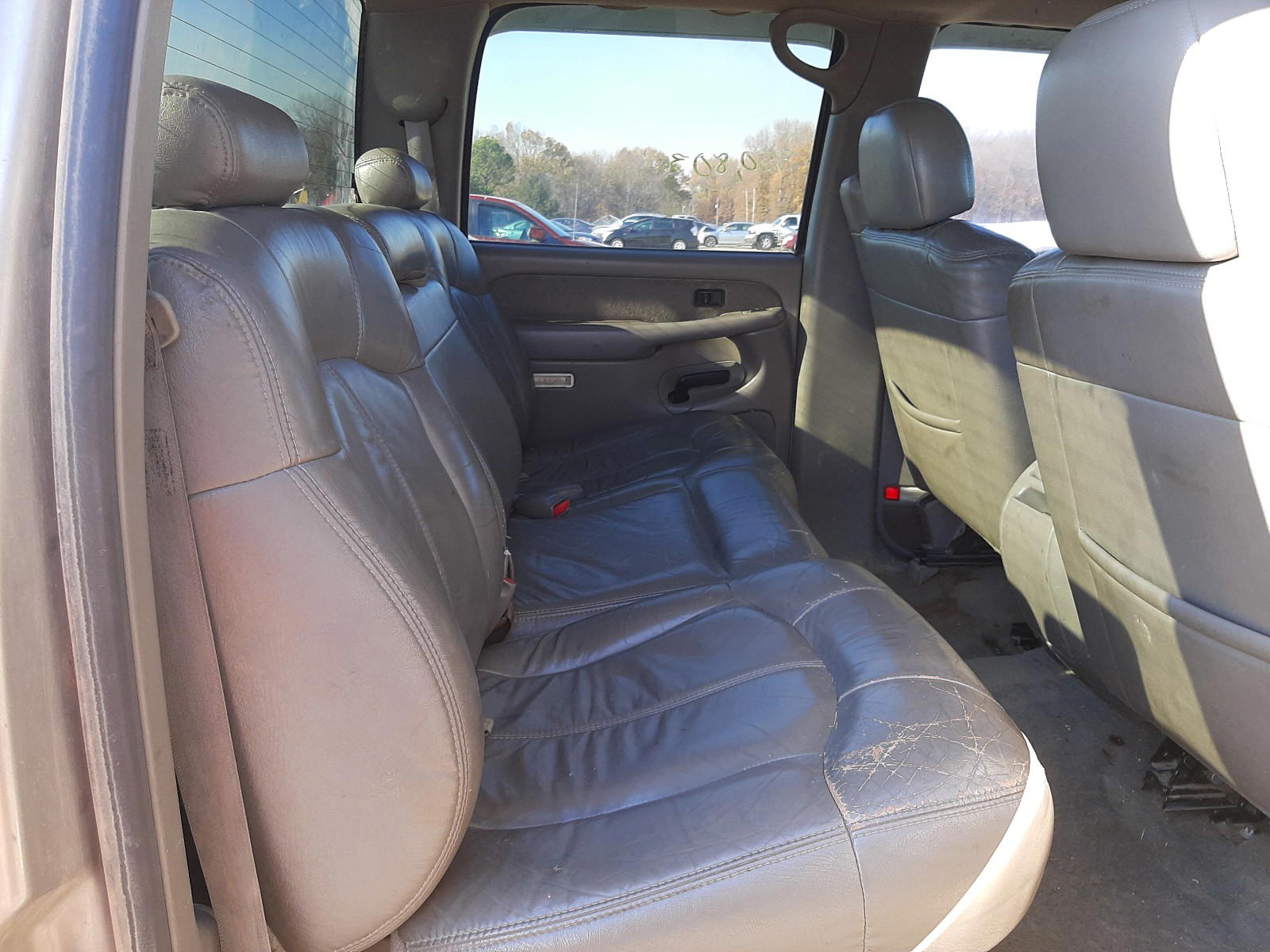 Photo 6 from auction – 2002 CHEVROLET SILVERADO with VIN 1GCHK23132F204238