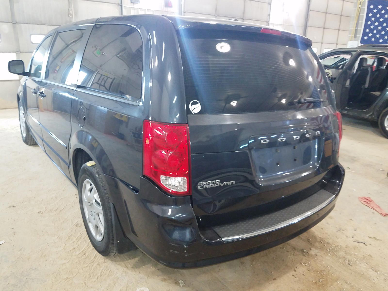Photo 3 from auction – 2013 DODGE GRAND CARA with VIN 2C4RDGBG2DR807050