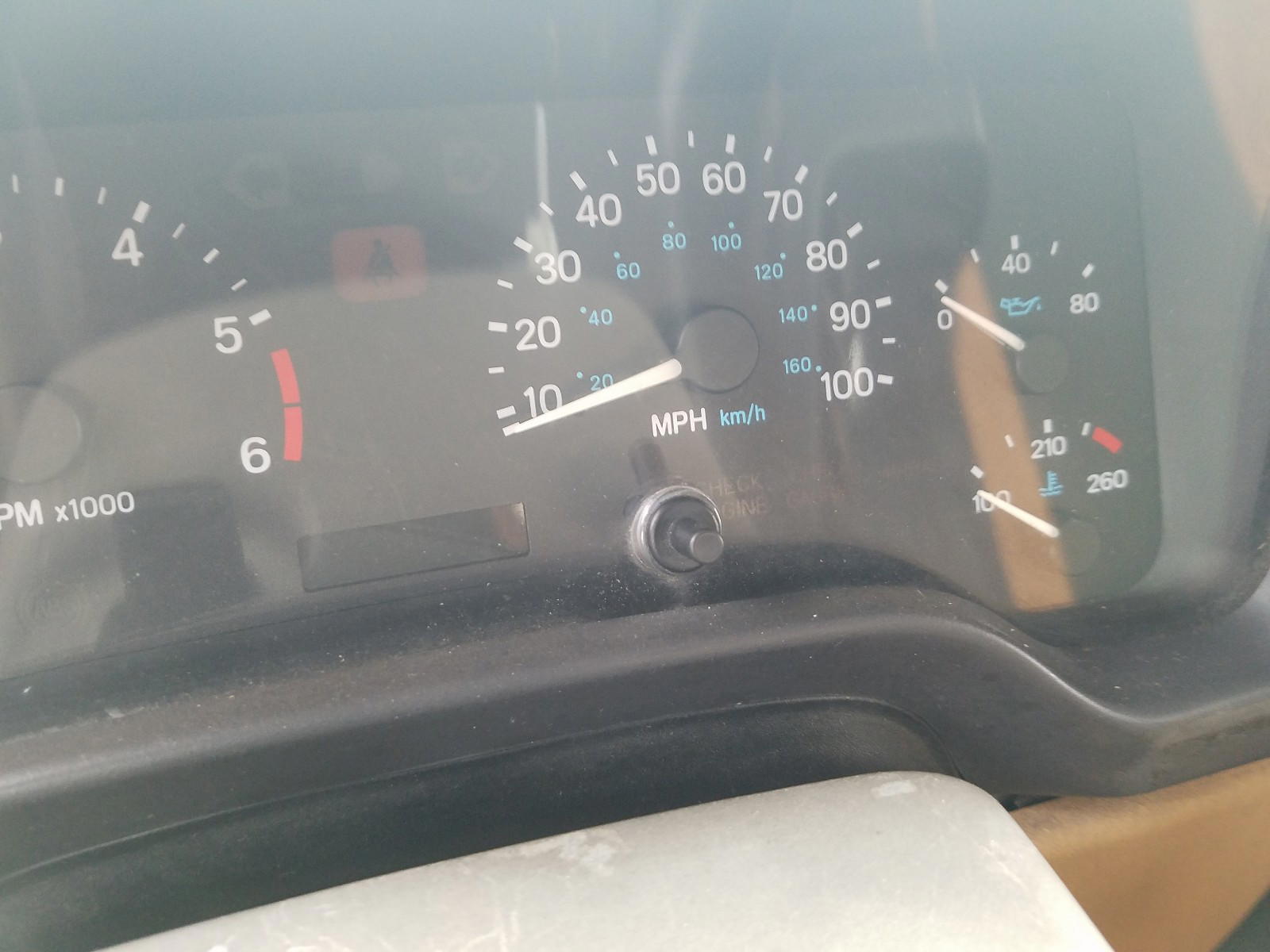 Photo 8 from auction – 1998 JEEP WRANGLER / with VIN 1J4FY29P7WP754196