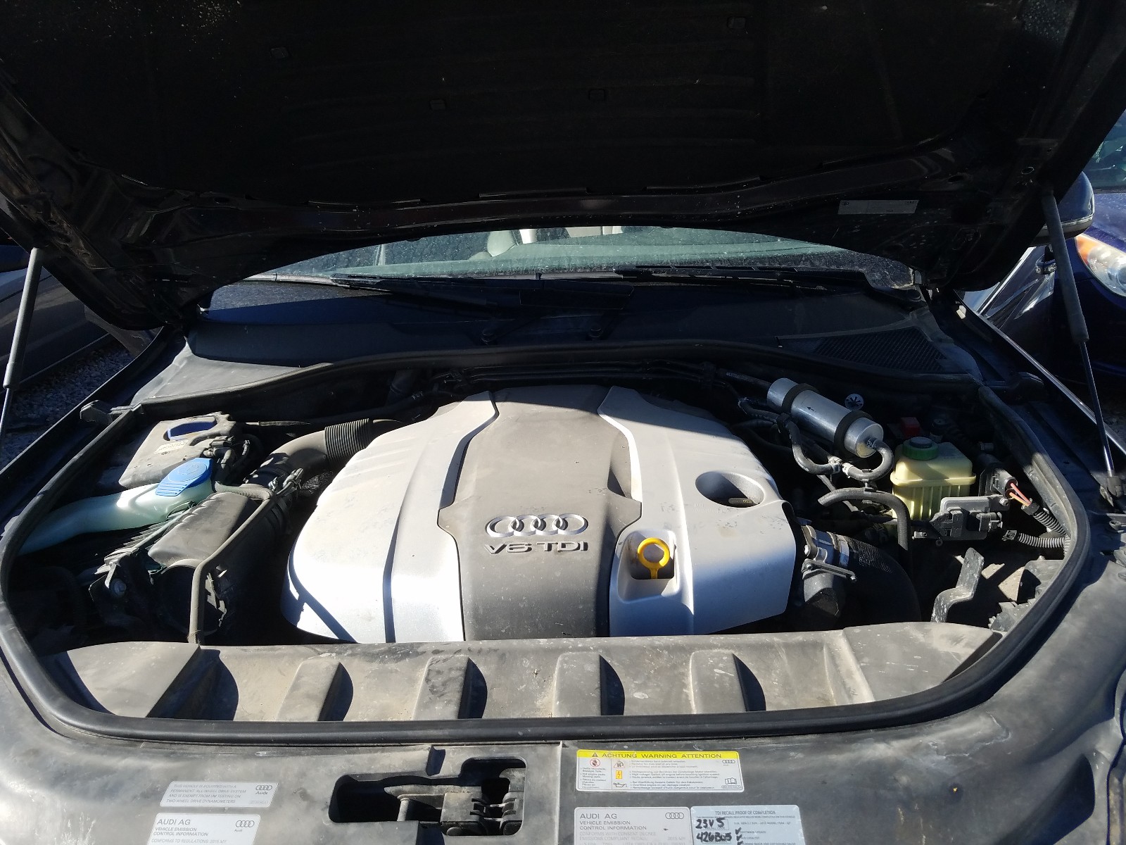 Photo 7 from auction – 2015 AUDI Q7 TDI PRE with VIN WA1LMAFE4FD018006