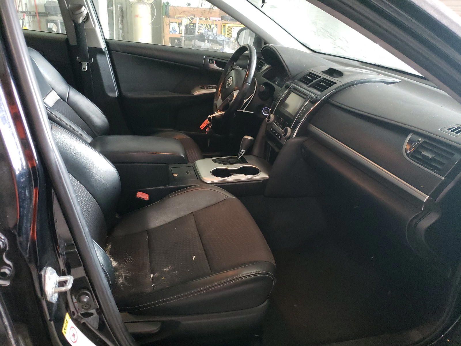 Photo 5 from auction – 2012 TOYOTA CAMRY BASE with VIN 4T1BF1FKXCU057210