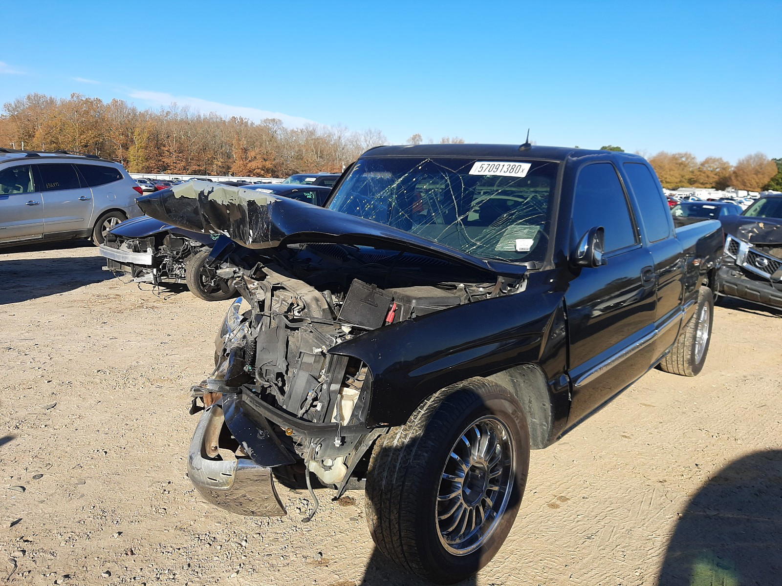 Photo 2 from auction – 2002 CHEVROLET SILVERADO with VIN 2GTEC19T221393006