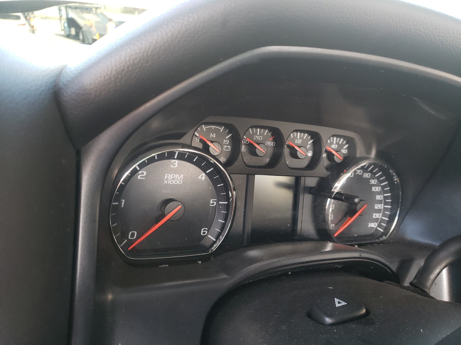 Photo 8 from auction – 2018 CHEVROLET SILVERADO with VIN 1GC2KUEG1JZ173748