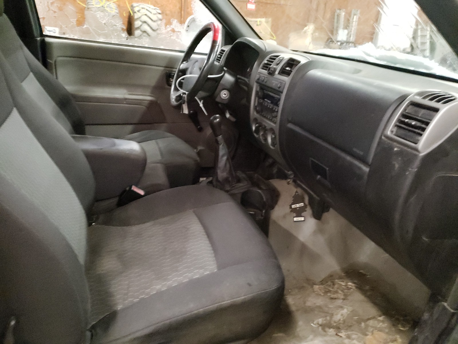 Photo 5 from auction – 2011 GMC CANYON with VIN 1GTG6LF93B8120674