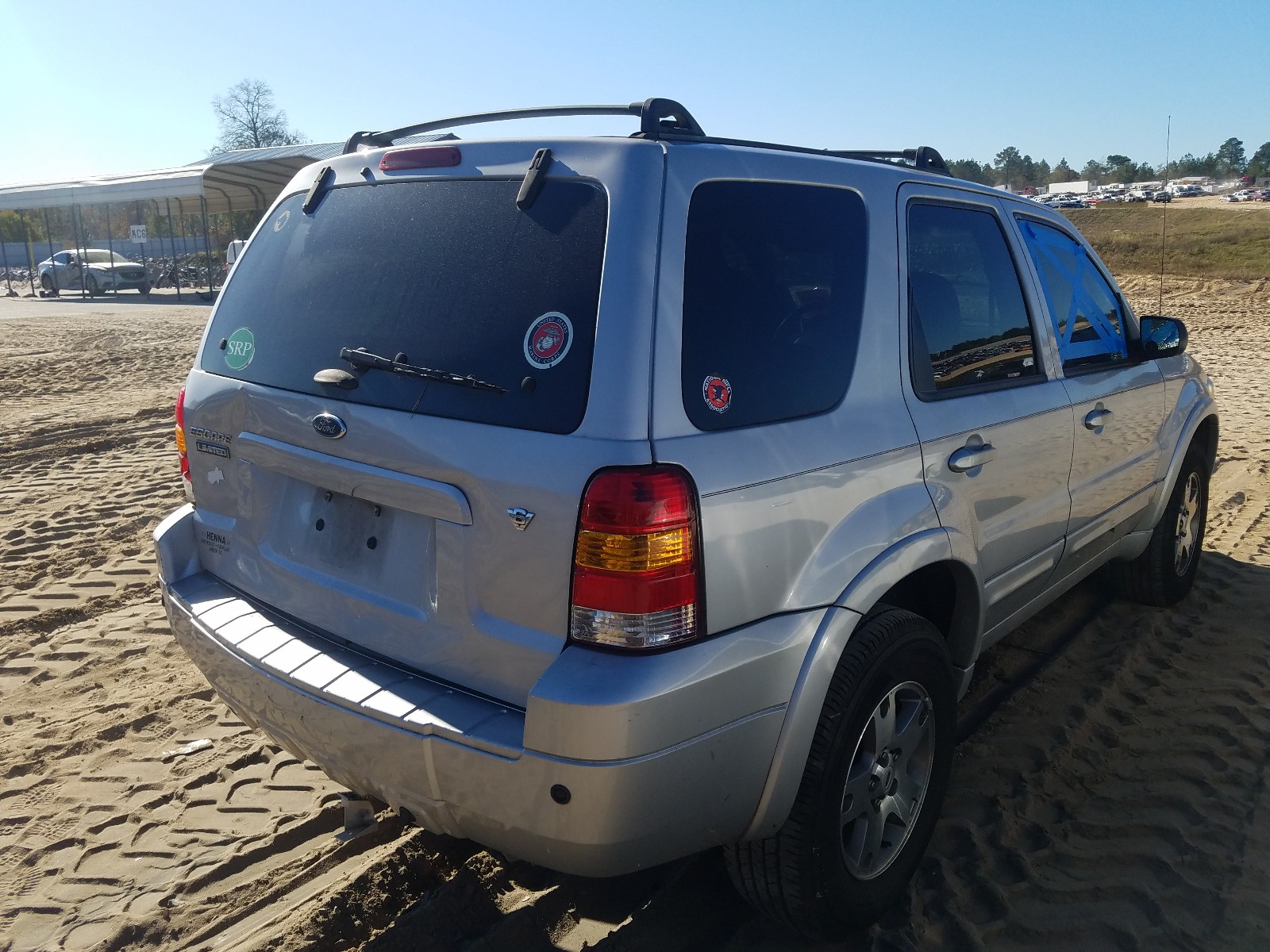 Photo 4 from auction – 2005 FORD ESCAPE LIM with VIN 1FMYU04125KC09435
