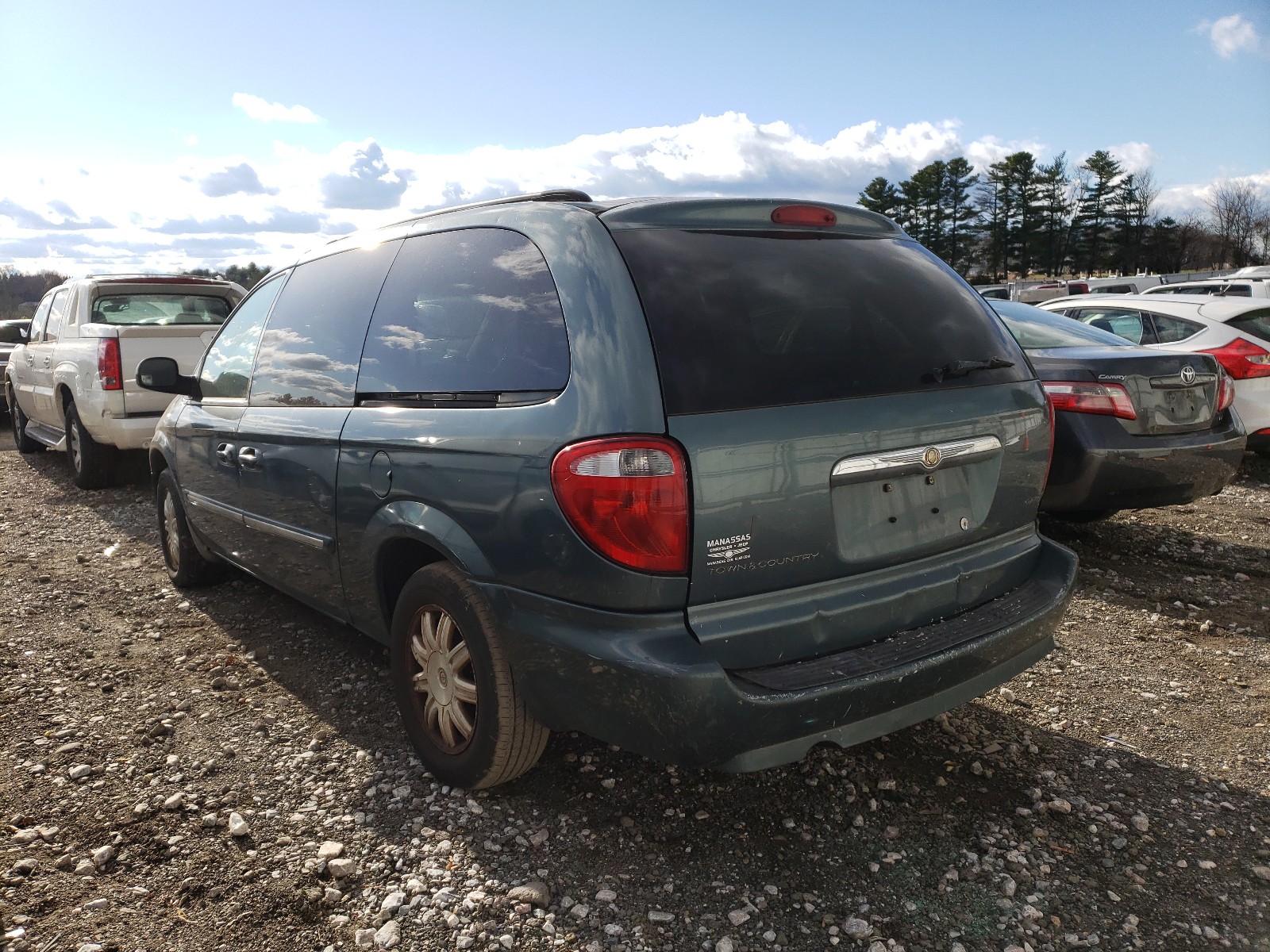 Photo 3 from auction – 2007 CHRYSLER TOWN AND C with VIN 2A4GP54L17R187528
