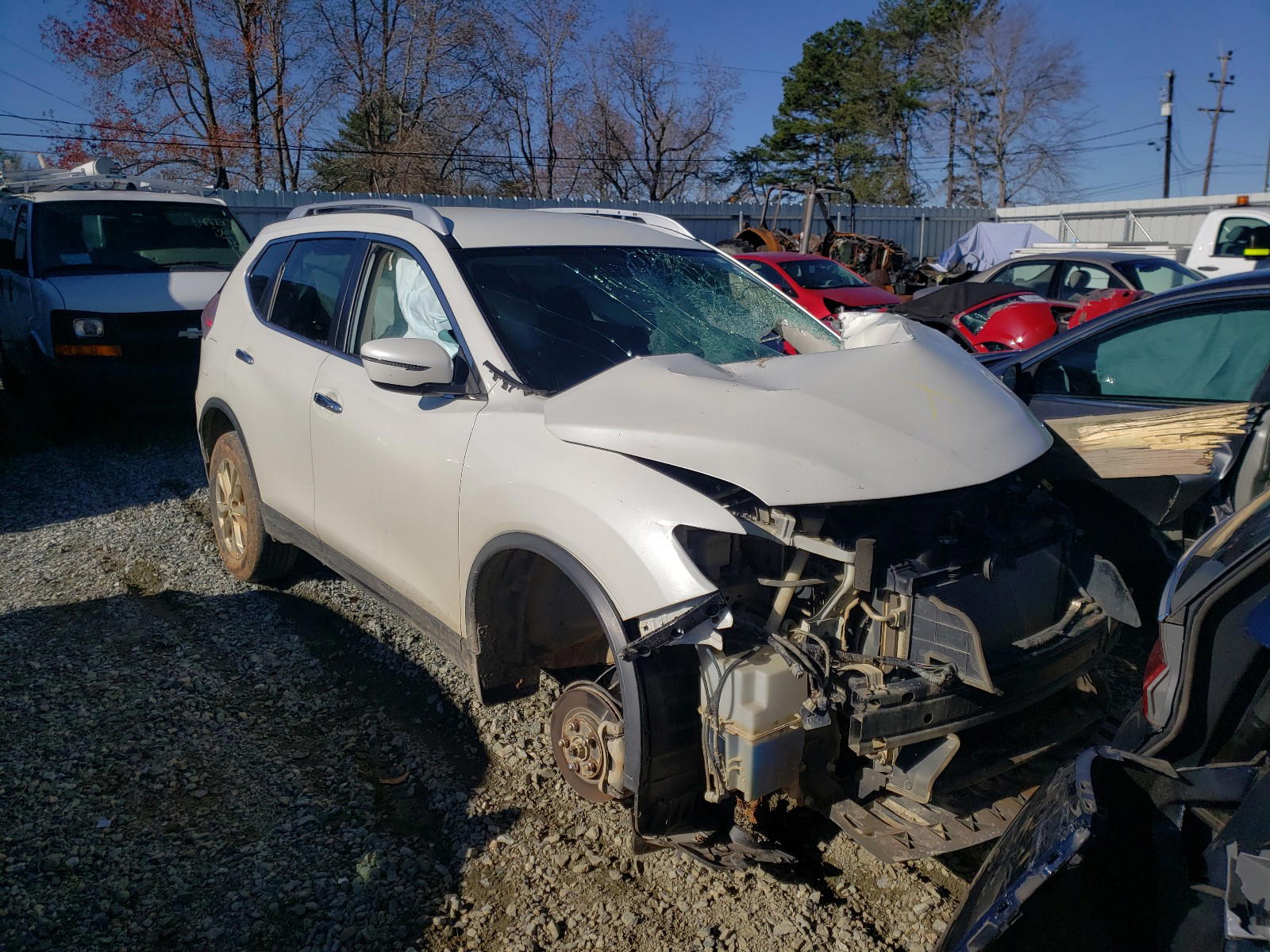 Photo 11 from auction – 2016 NISSAN ROGUE S with VIN KNMAT2MV6GP643547