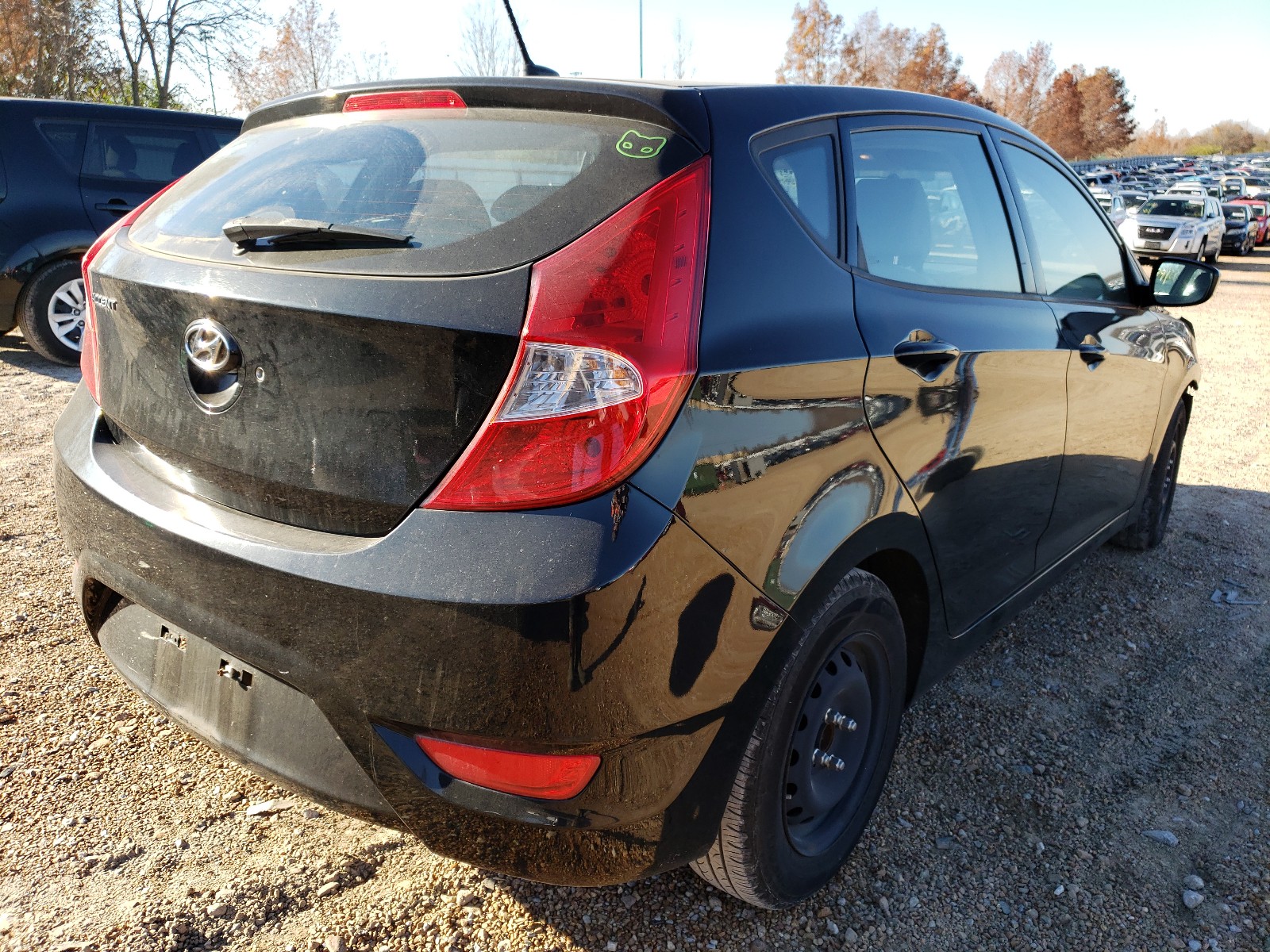 Photo 4 from auction – 2017 HYUNDAI ACCENT SE with VIN KMHCT5AE6HU337879
