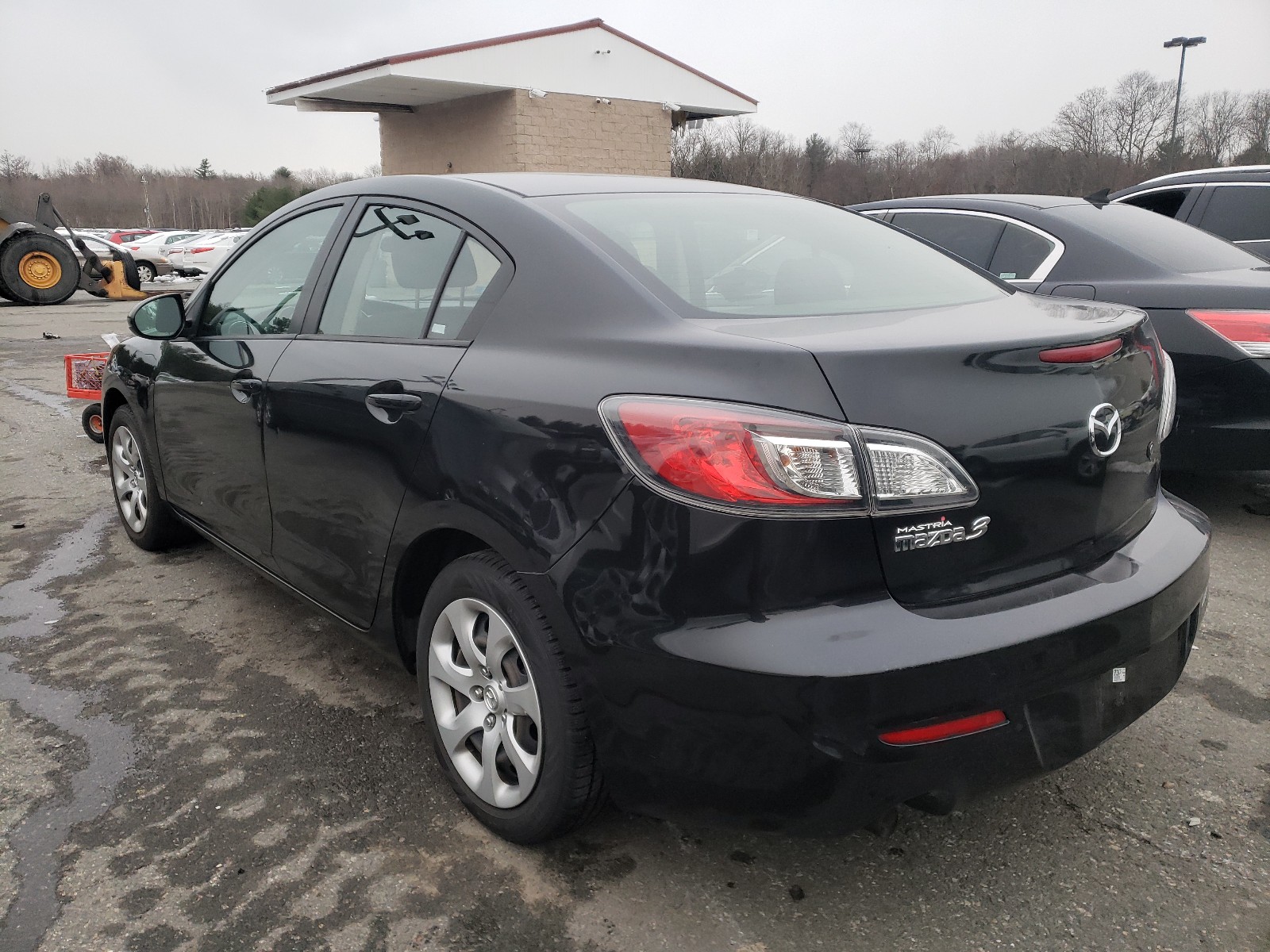 Photo 3 from auction – 2013 MAZDA 3 I with VIN JM1BL1TG5D1843867