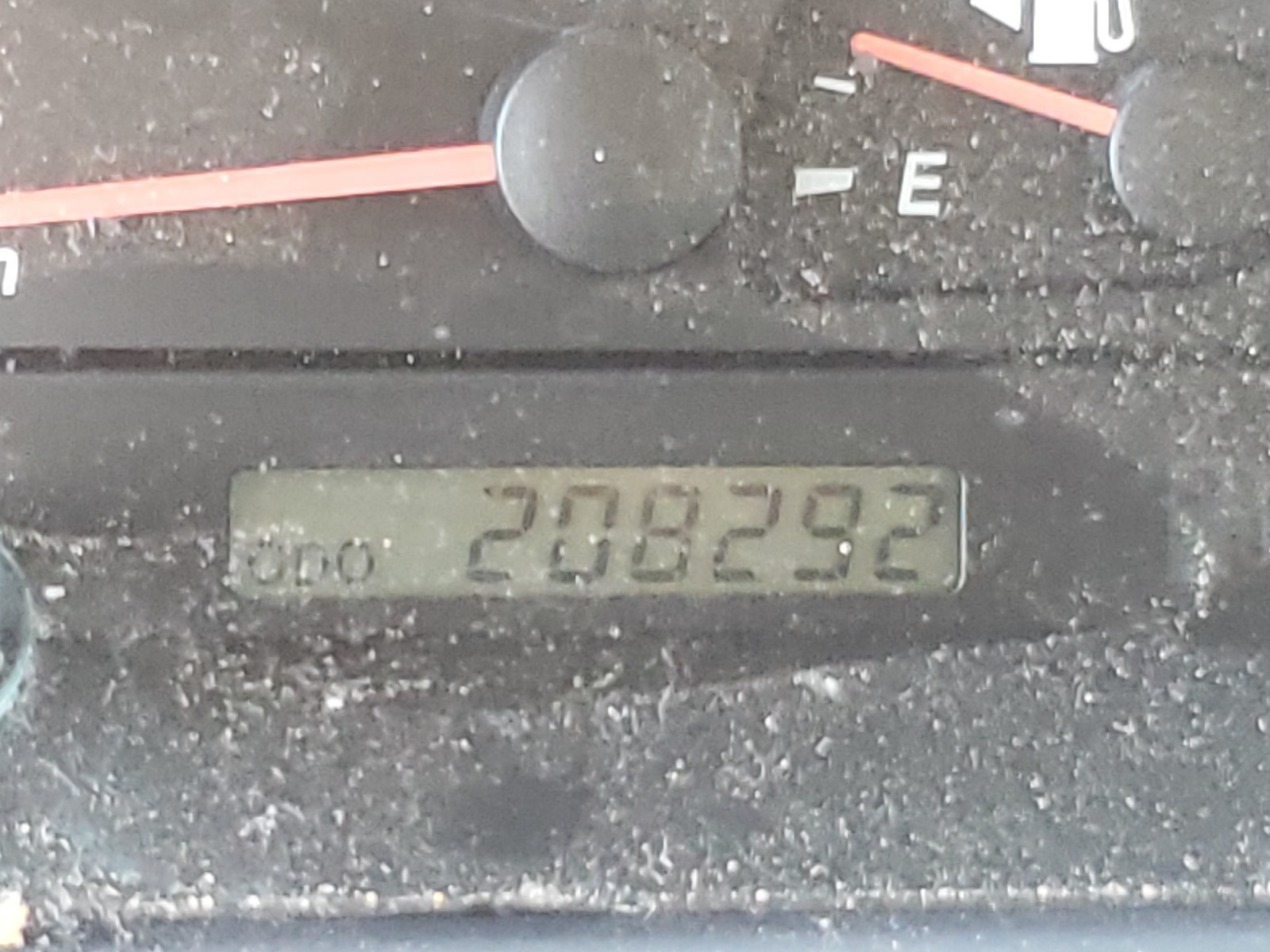 Photo 8 from auction – 2004 TOYOTA CAMRY LE with VIN 4T1BE32KX4U835933