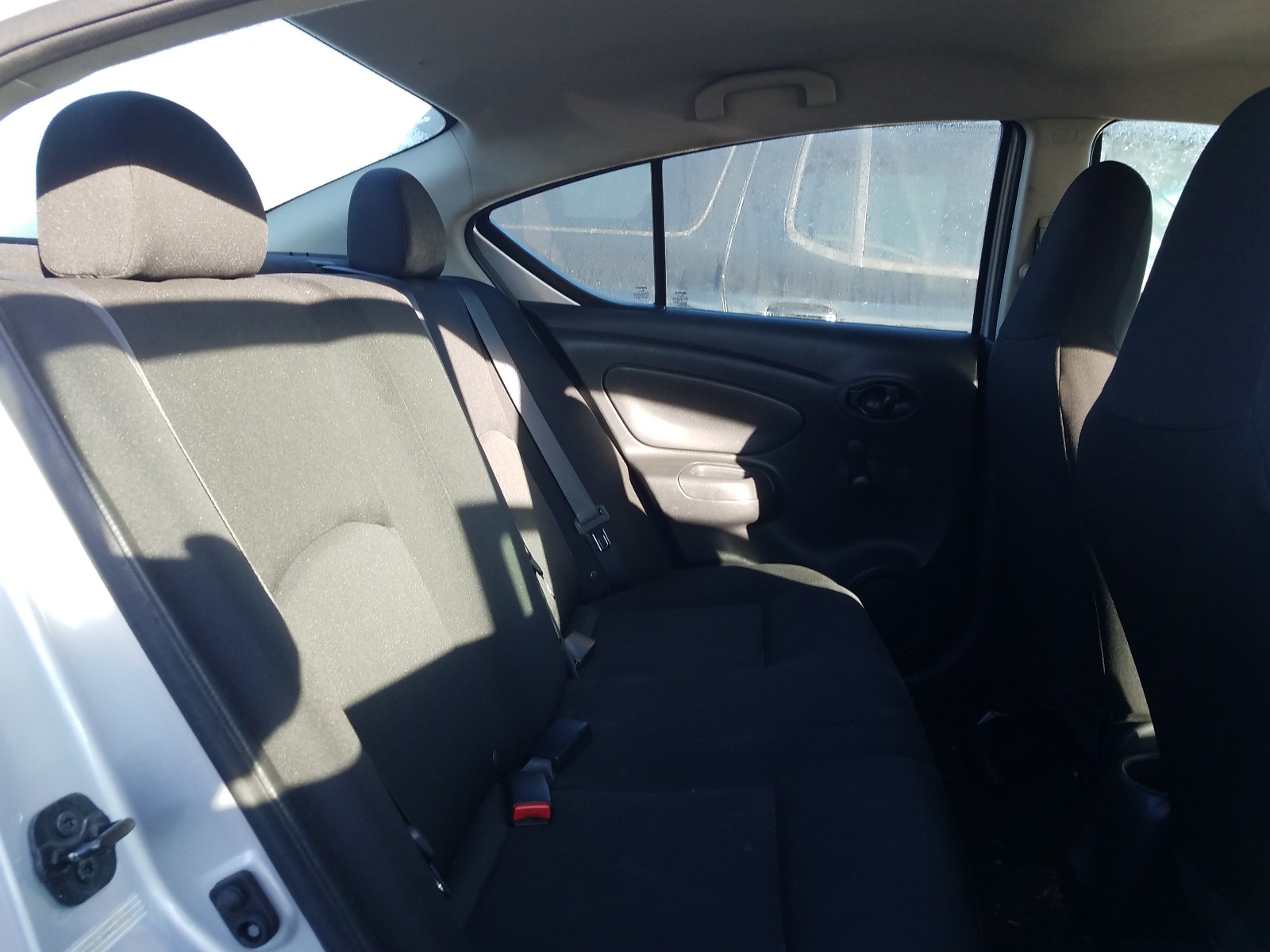 Photo 6 from auction – 2017 NISSAN VERSA S with VIN 3N1CN7AP4HL849827