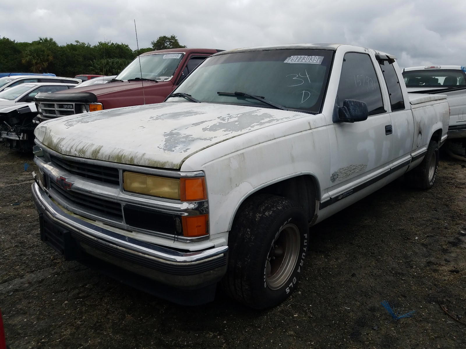 Photo 2 from auction – 1997 CHEVROLET GMT-400 C1 with VIN 2GCEC19R1V1160081