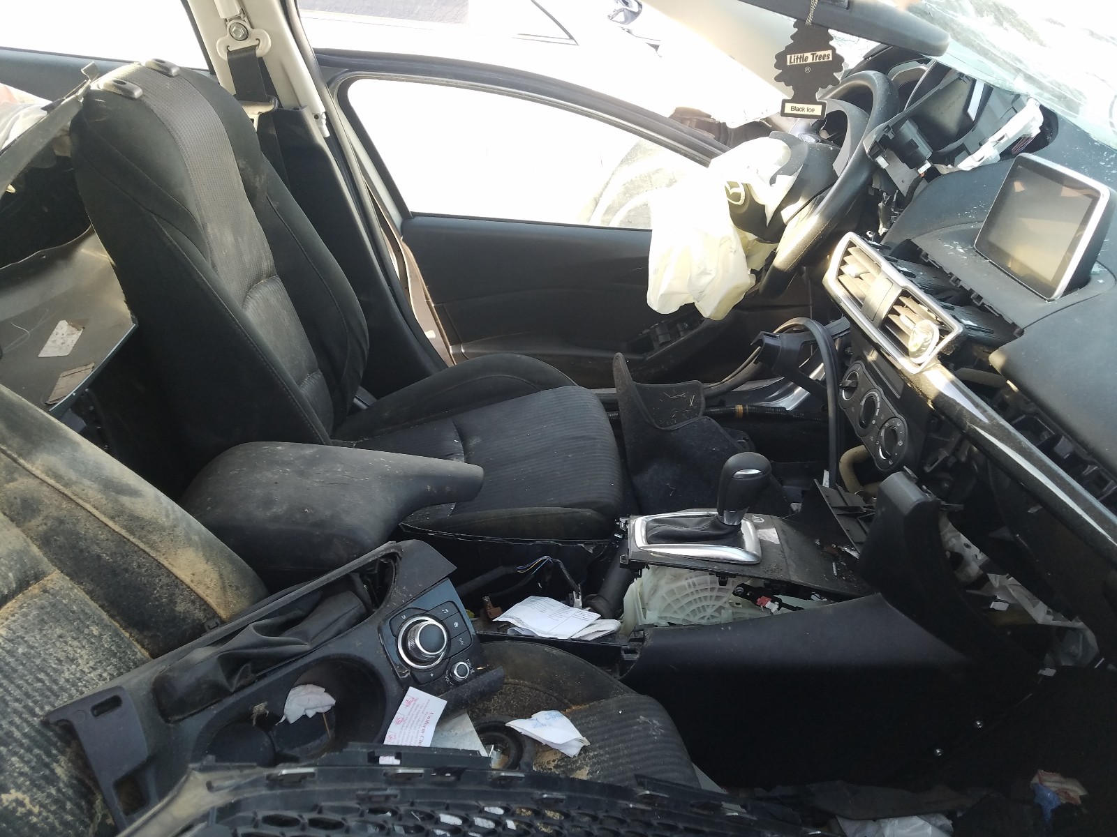 Photo 5 from auction – 2016 MAZDA 3 SPORT with VIN JM1BM1U75G1326360