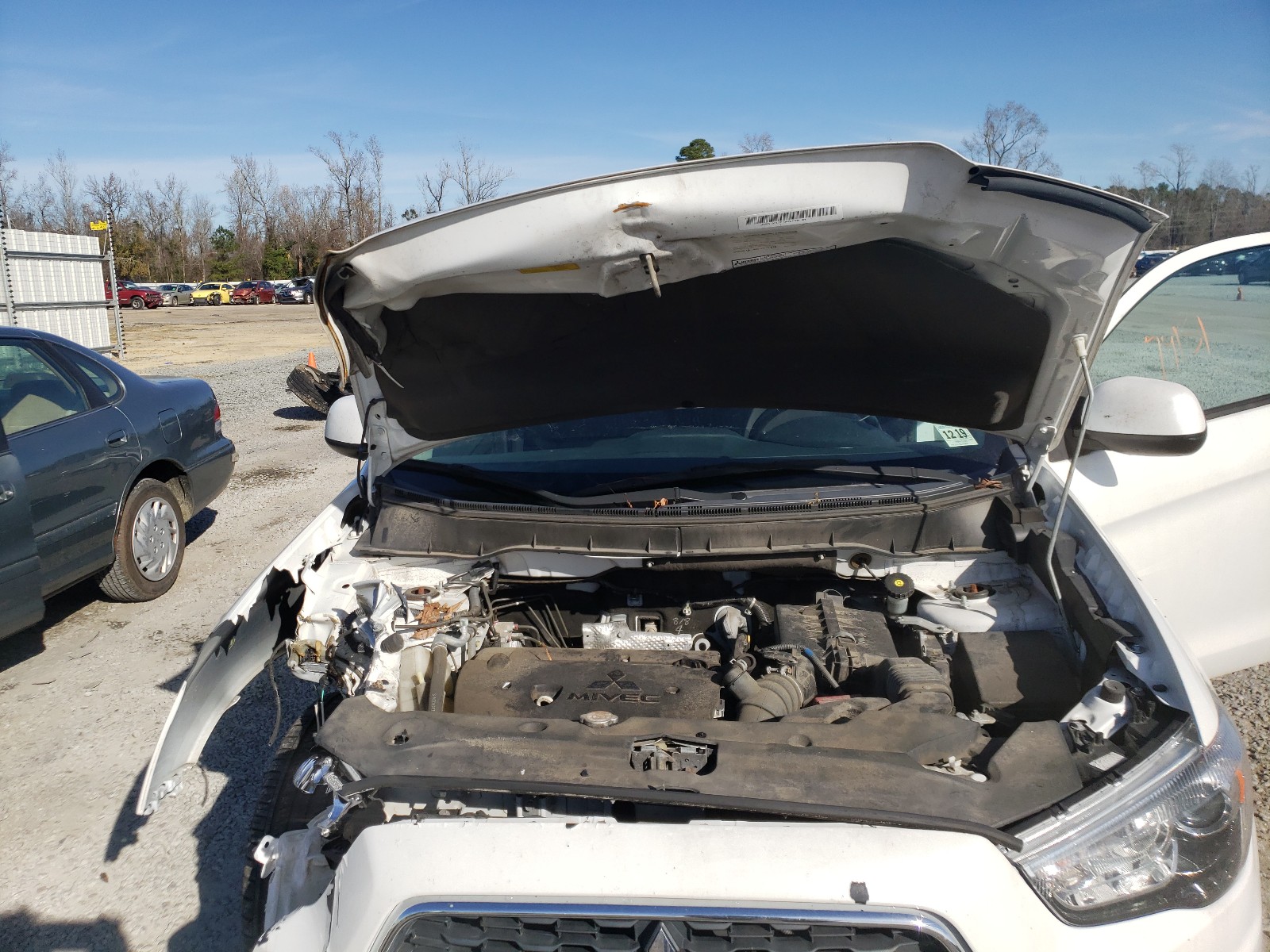 Фото 7 с аукциона – 2015 MITSUBISHI OUTLANDER с VIN 4A4AP3AU3FE008357