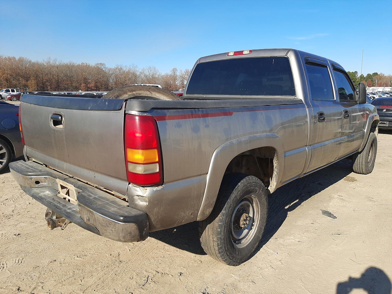 Photo 4 from auction – 2002 CHEVROLET SILVERADO with VIN 1GCHK23132F204238