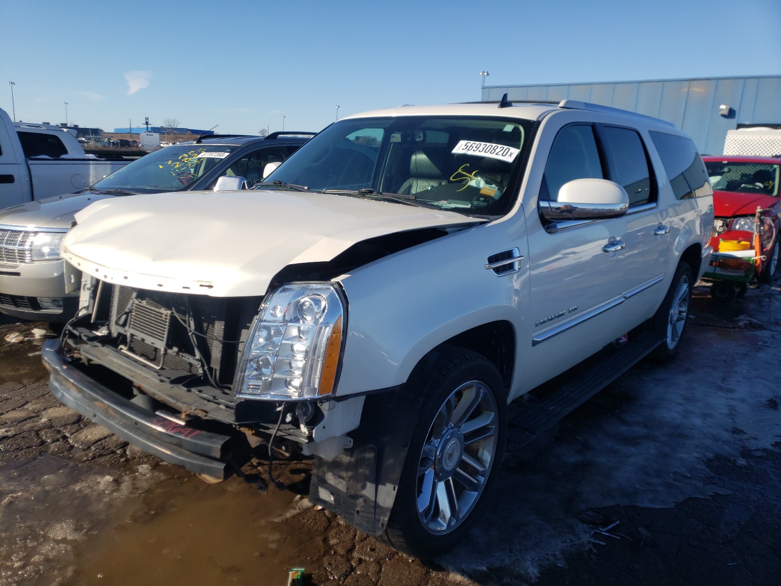 Photo 2 from auction – 2010 CADILLAC ESCALADE with VIN 1GYUKKEF4AR266617