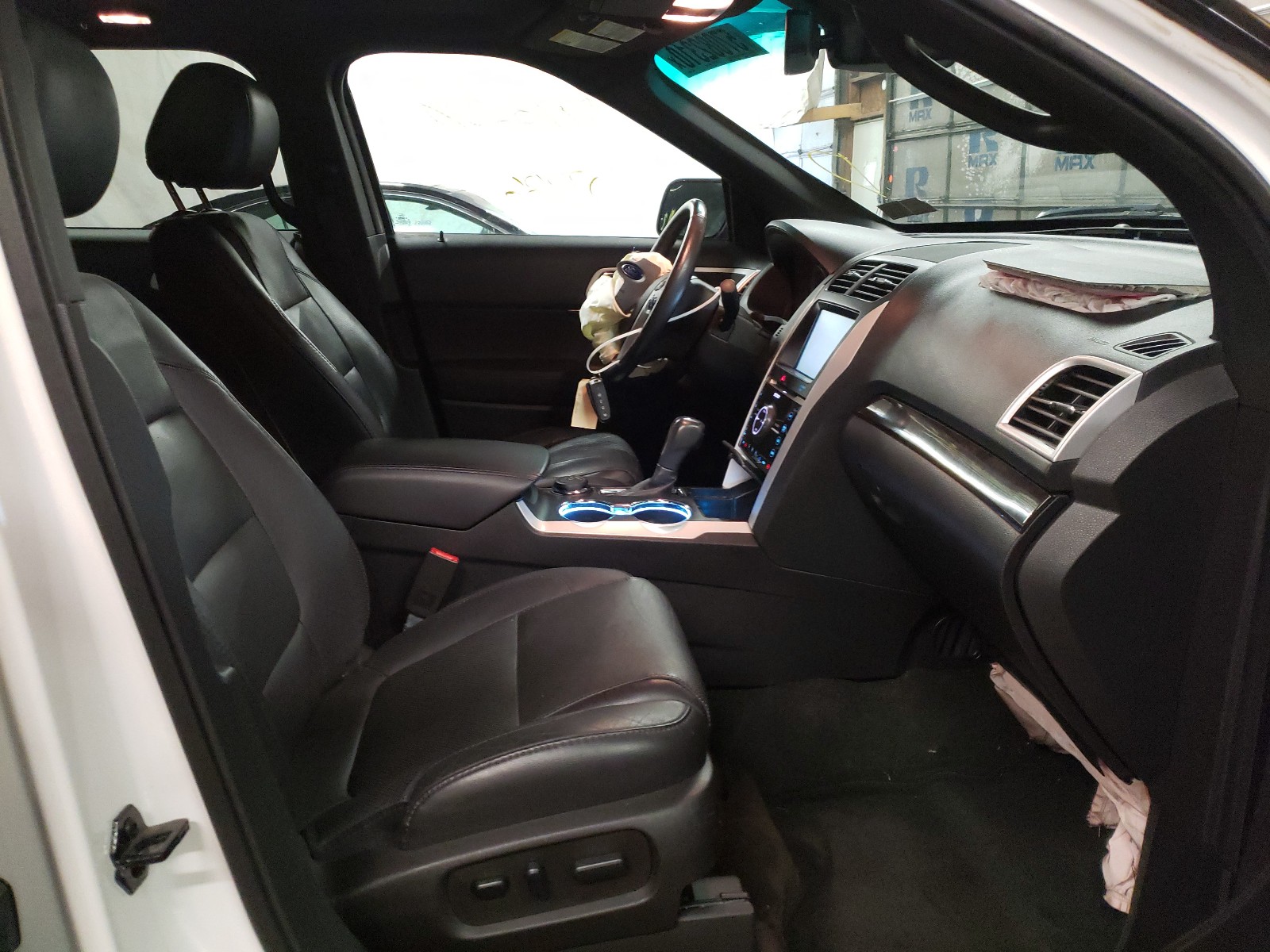 صورة رقم 5 من المزاد - 2015 FORD EXPLORER L مع VIN 1FM5K8F84FGB63628