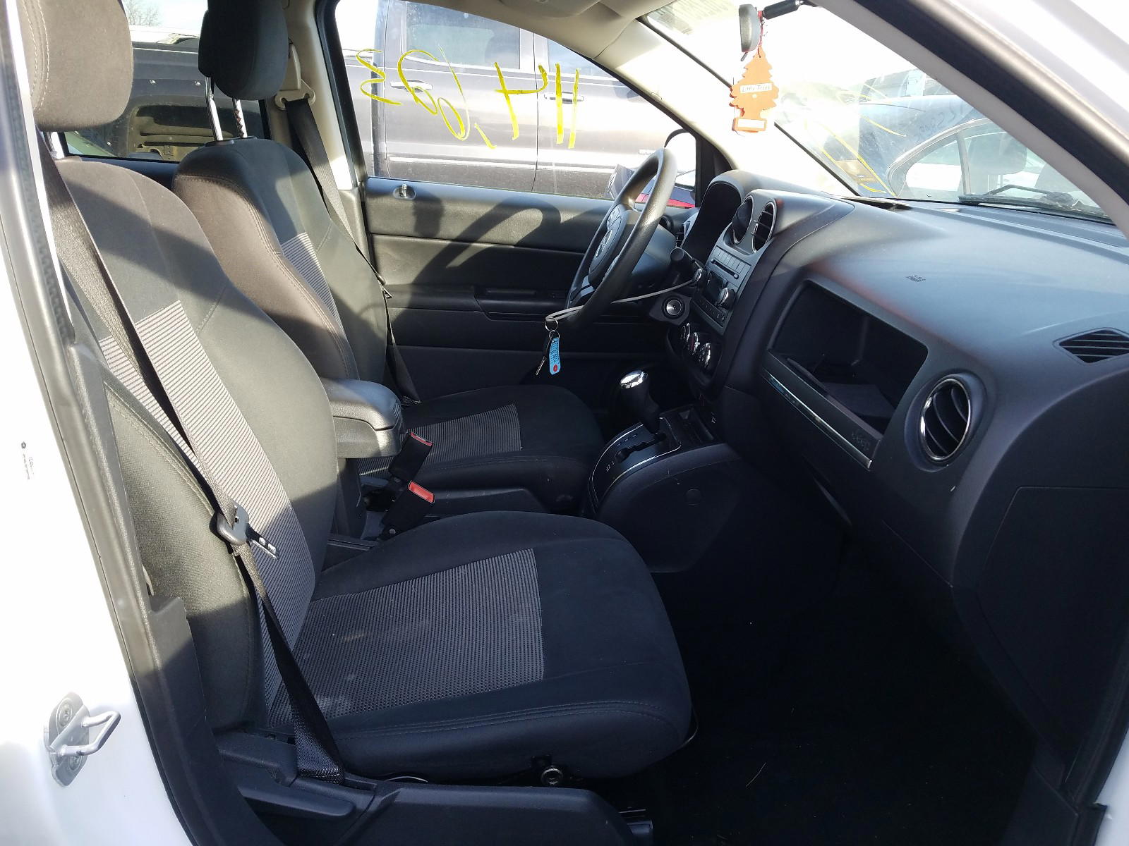 Photo 5 from auction – 2013 JEEP COMPASS SP with VIN 1C4NJDBB4DD168201