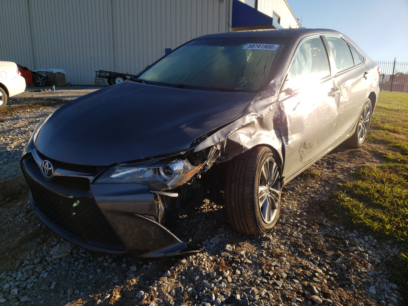 Photo 2 from auction – 2017 TOYOTA CAMRY LE with VIN 4T1BF1FK8HU330121