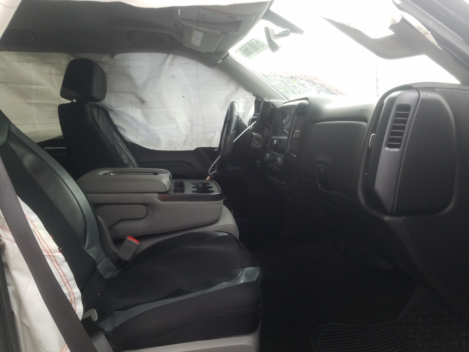 Photo 5 from auction – 2018 CHEVROLET SILVERADO with VIN 3GCPCNEH8JG176079