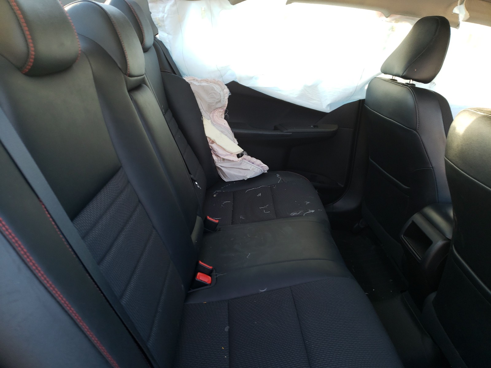 Photo 6 from auction – 2017 TOYOTA CAMRY LE with VIN 4T1BF1FK8HU330121