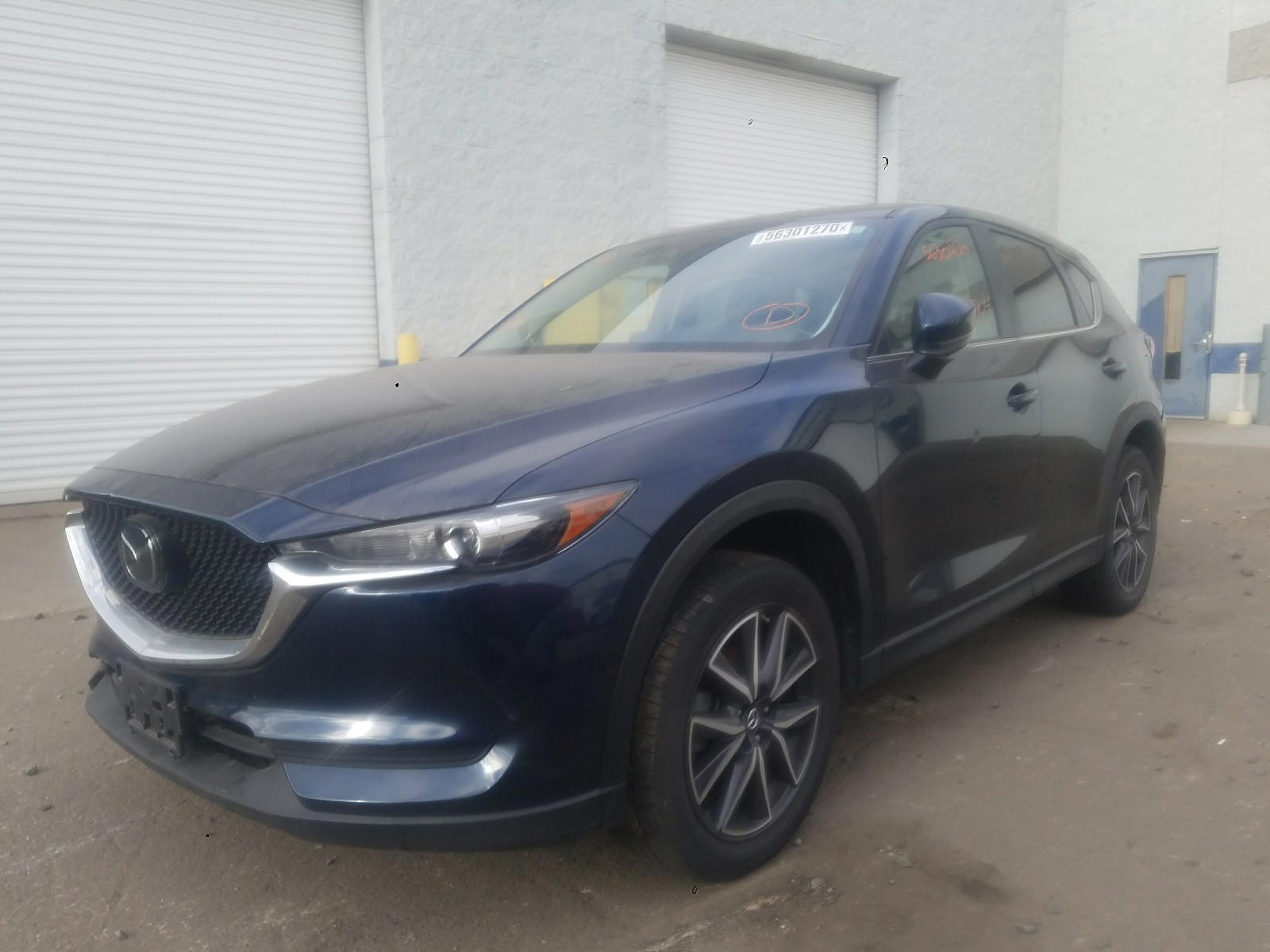 Photo 2 from auction – 2018 MAZDA CX-5 TOURI with VIN JM3KFBCM3J0456486