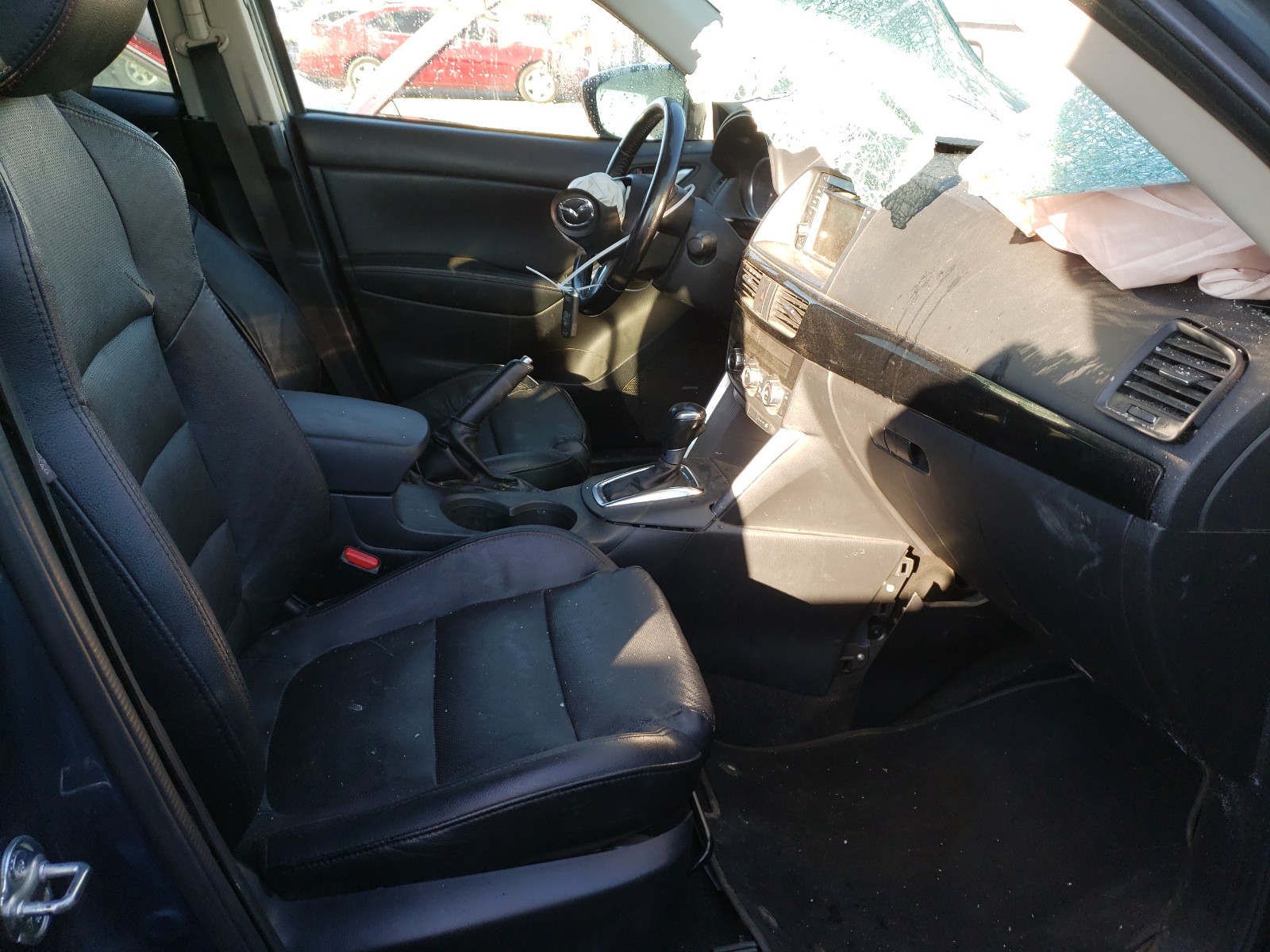 Zdjęcie 5 z aukcji – 2015 MAZDA CX-5 GT z VIN JM3KE4DY3F0446872